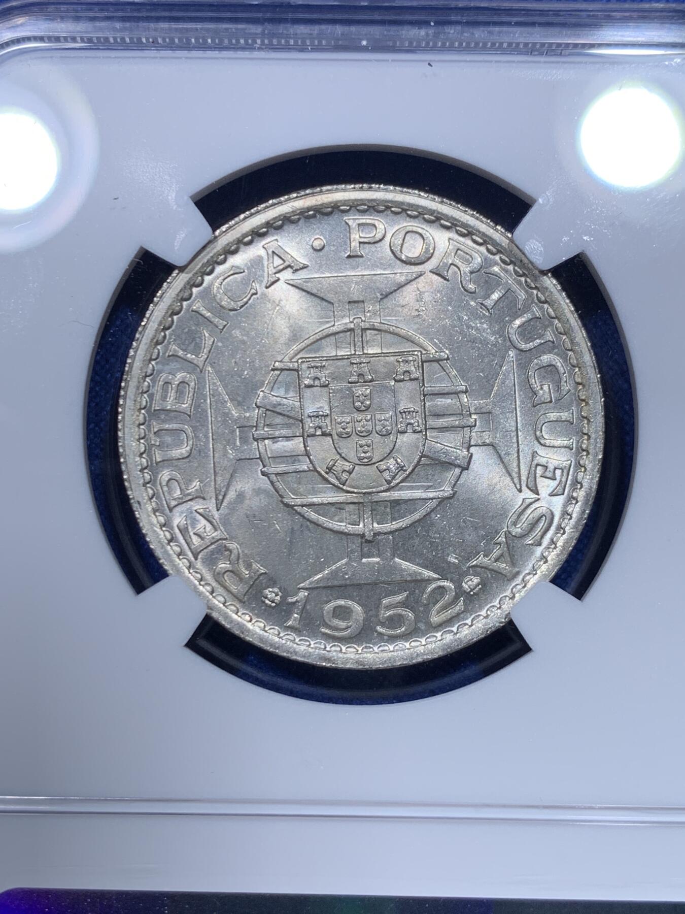 《竞宝斋》第277场- 周日，周一 2场连拍 （全场包邮） NGC MS63 1952澳门5元银币