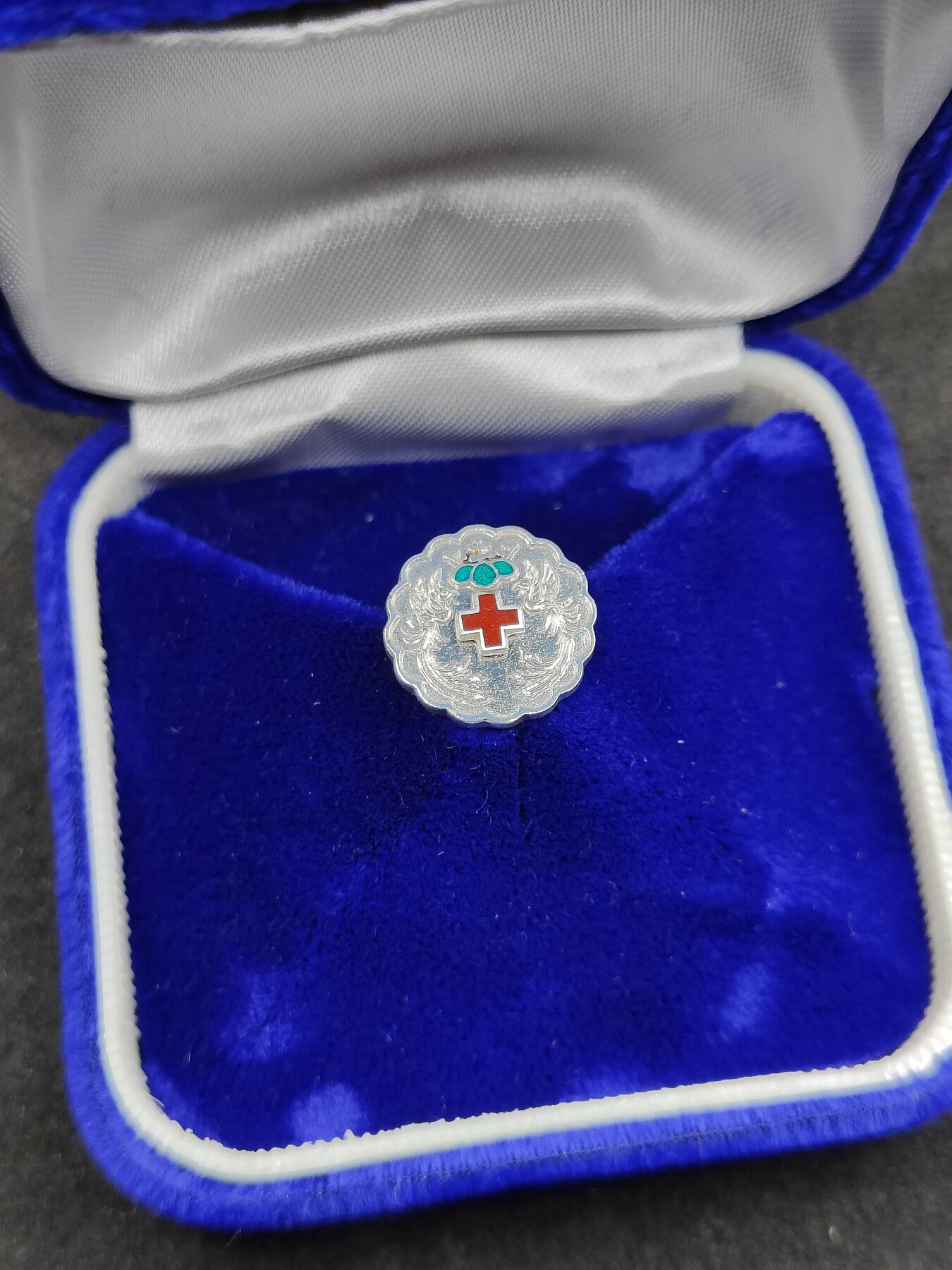 全场0元起拍 第164期 咸鱼国勋章拍卖专场 6月12日（周三）下午6：00开始 日本赤十字徽章 纯银制