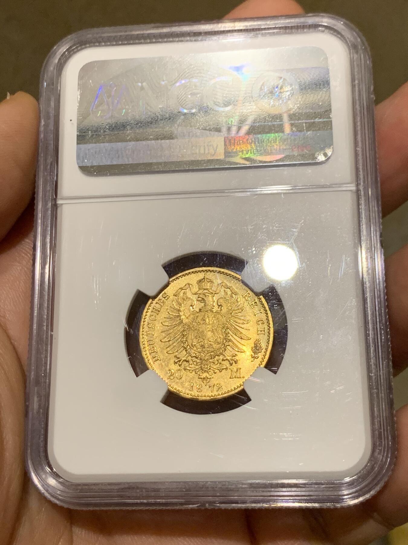 《竞宝斋》第277场- 周日，周一 2场连拍 （全场包邮） 亚军分  NGC MS65 德国 1872 巴伐利亚路德维希二世短翅20马克金币 发行量比1873少了将近一半  流通短翅金马克 中难点