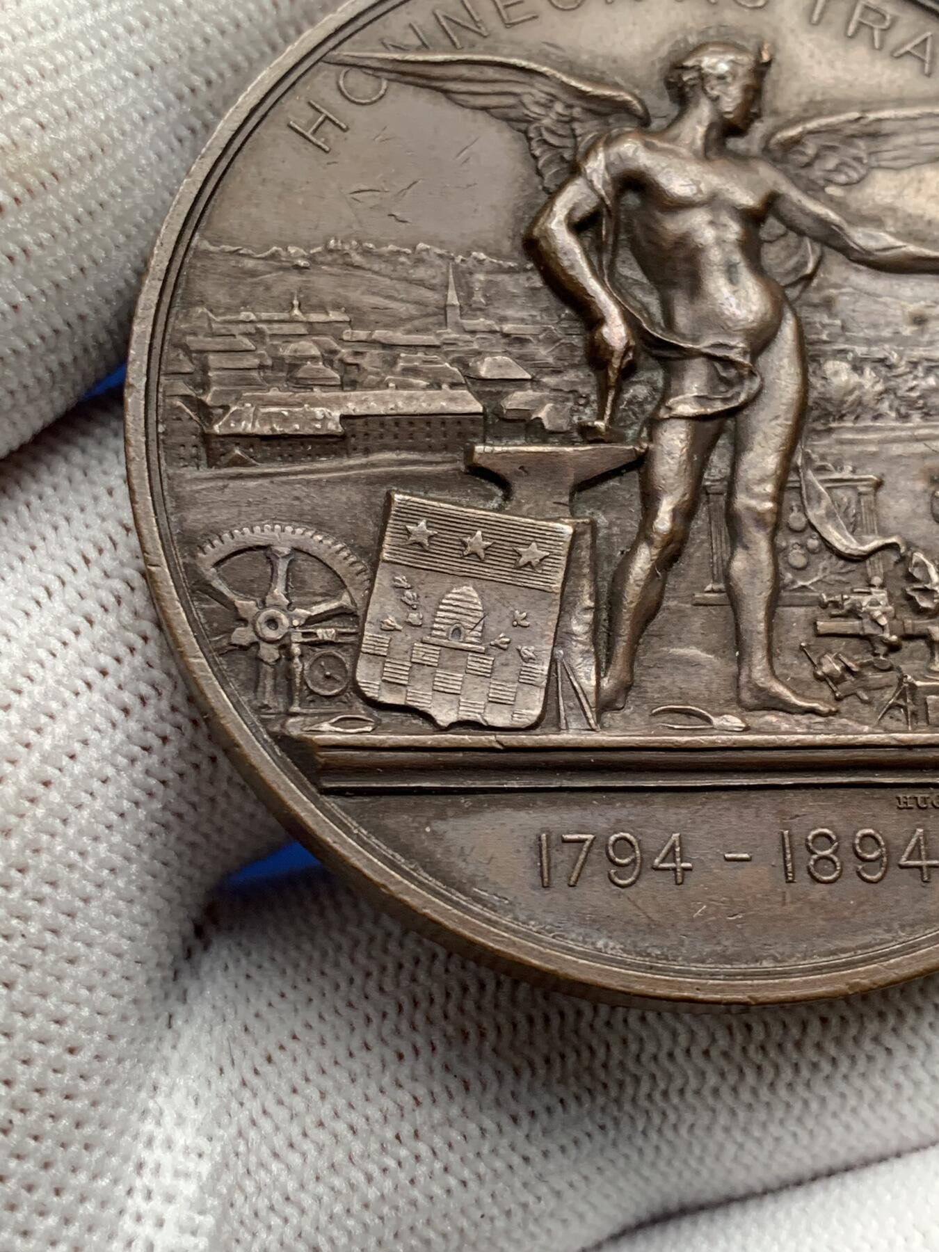 《竞宝斋》第277场- 周日，周一 2场连拍 （全场包邮） 瑞士1894年拉绍德封大火重建百年纪念大铜章 50.7mm 79克