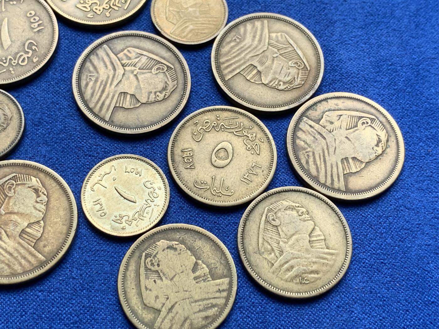 《竞宝斋》第277场- 周日，周一 2场连拍 （全场包邮） 14枚一组 埃及狮身人面像铜币 年份版别多样 细节见图