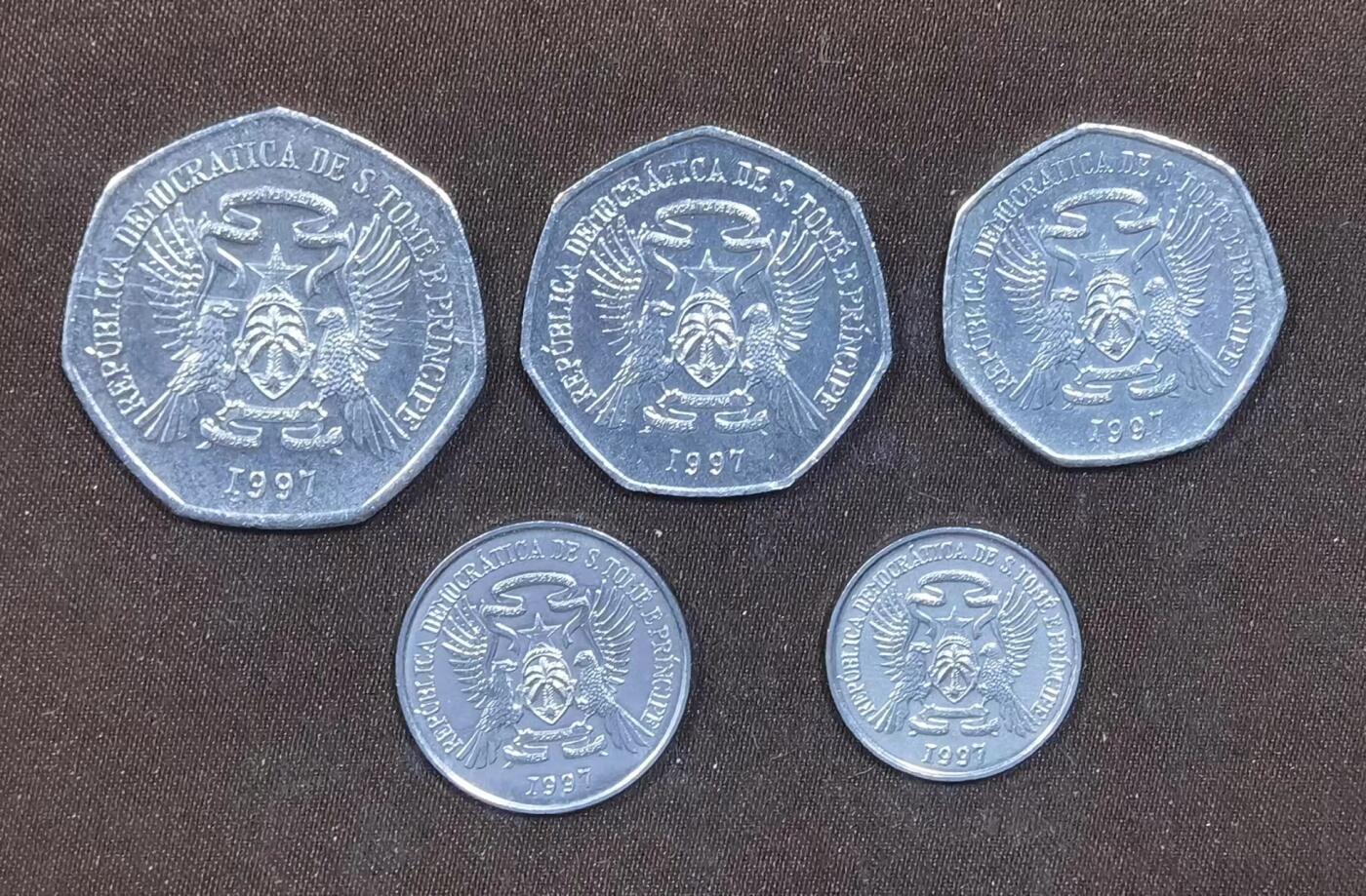 北京马甸外国币专卖微拍第121期，外国非贵金属纪念币，流通币专场，陆续上新，欢迎关注 圣多美和普林西比
