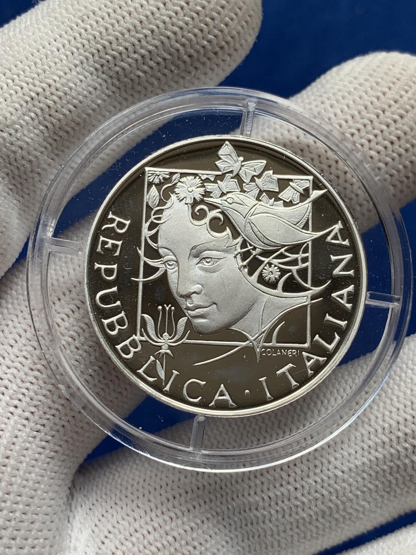 《竞宝斋》第277场- 周日，周一 2场连拍 （全场包邮） 5枚一组 意大利花神与动物精制银币 1000里拉1枚+500里拉3枚+200里拉1枚 4盒4证 835银