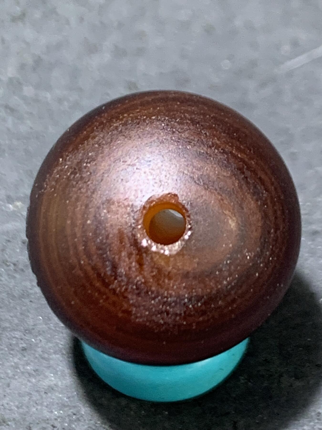 精美亚光缠丝玛瑙手工雕刻禅字珠一颗，