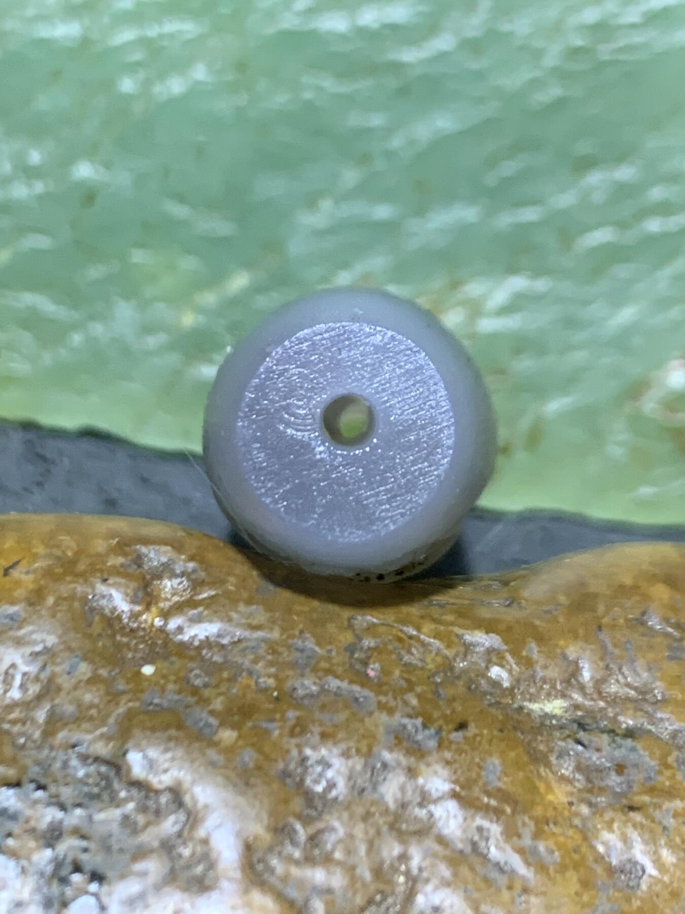 精美亚光高玉化水墨纹俏色海洋玉髓手工雕刻得道成佛意境桶珠一个