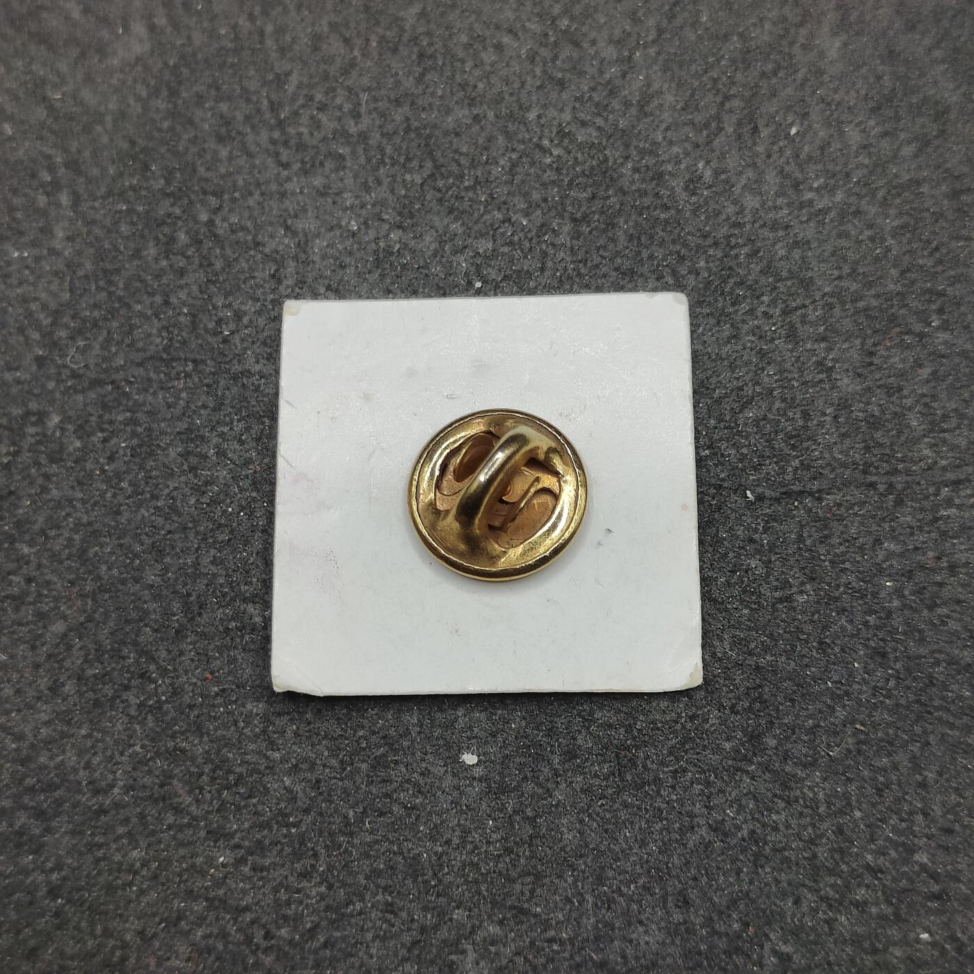 全场0元起拍 第164期 咸鱼国勋章拍卖专场 6月12日（周三）下午6：00开始 国际狮子会徽章