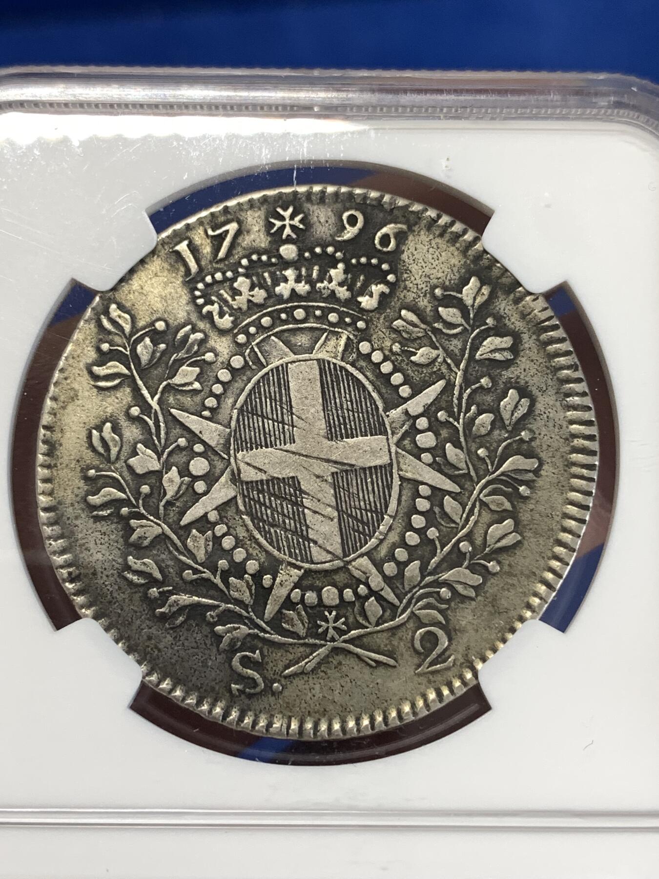 《竞宝斋》第277场- 周日，周一 2场连拍 （全场包邮） NGC XF40 马耳他骑士团1796年 2scuid银币 币面包浆醇厚 历史感十足 很少见的品种