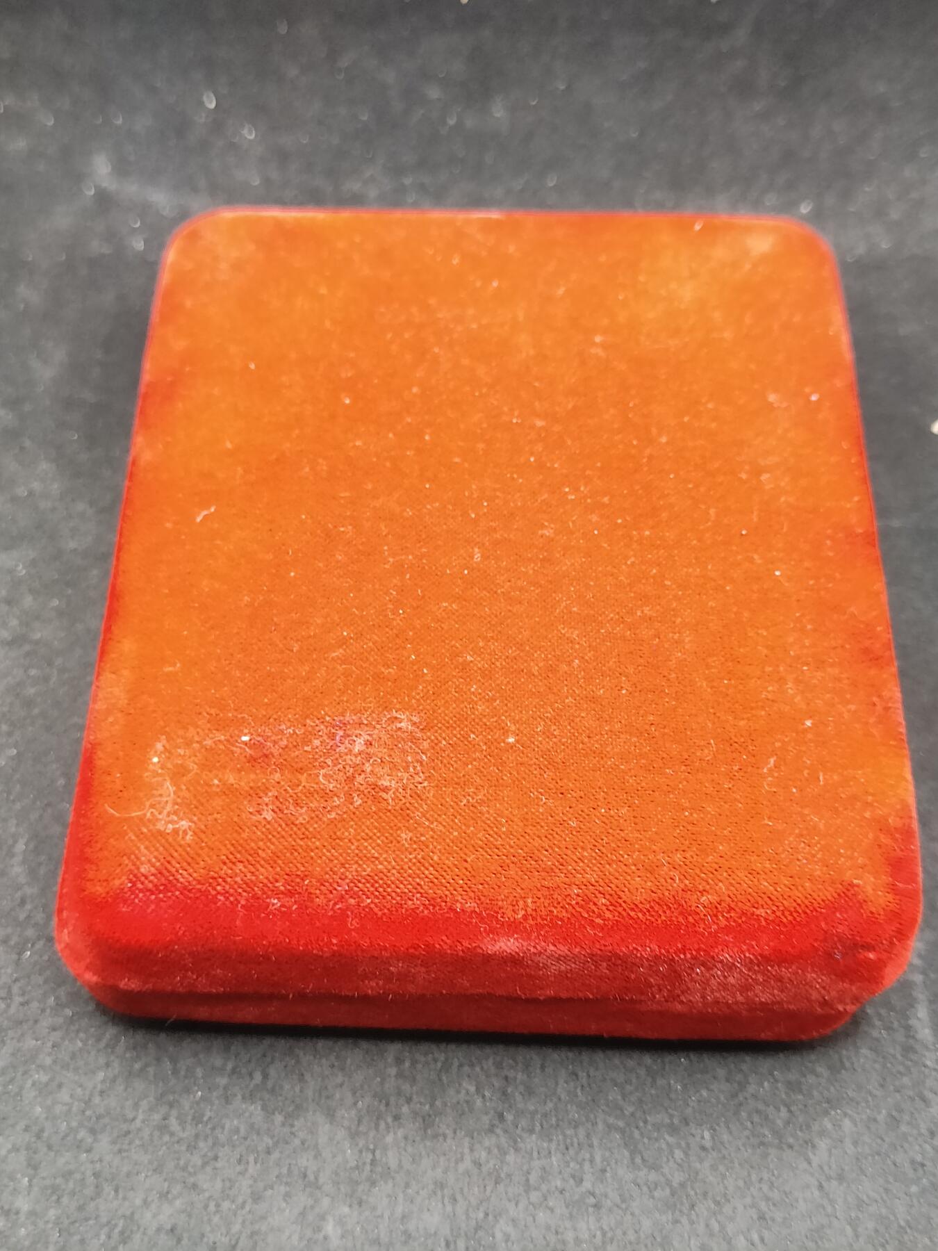 全场0元起拍 第164期 咸鱼国勋章拍卖专场 6月12日（周三）下午6：00开始 朝总联版烫金国徽盒带略 共和国创建纪念章