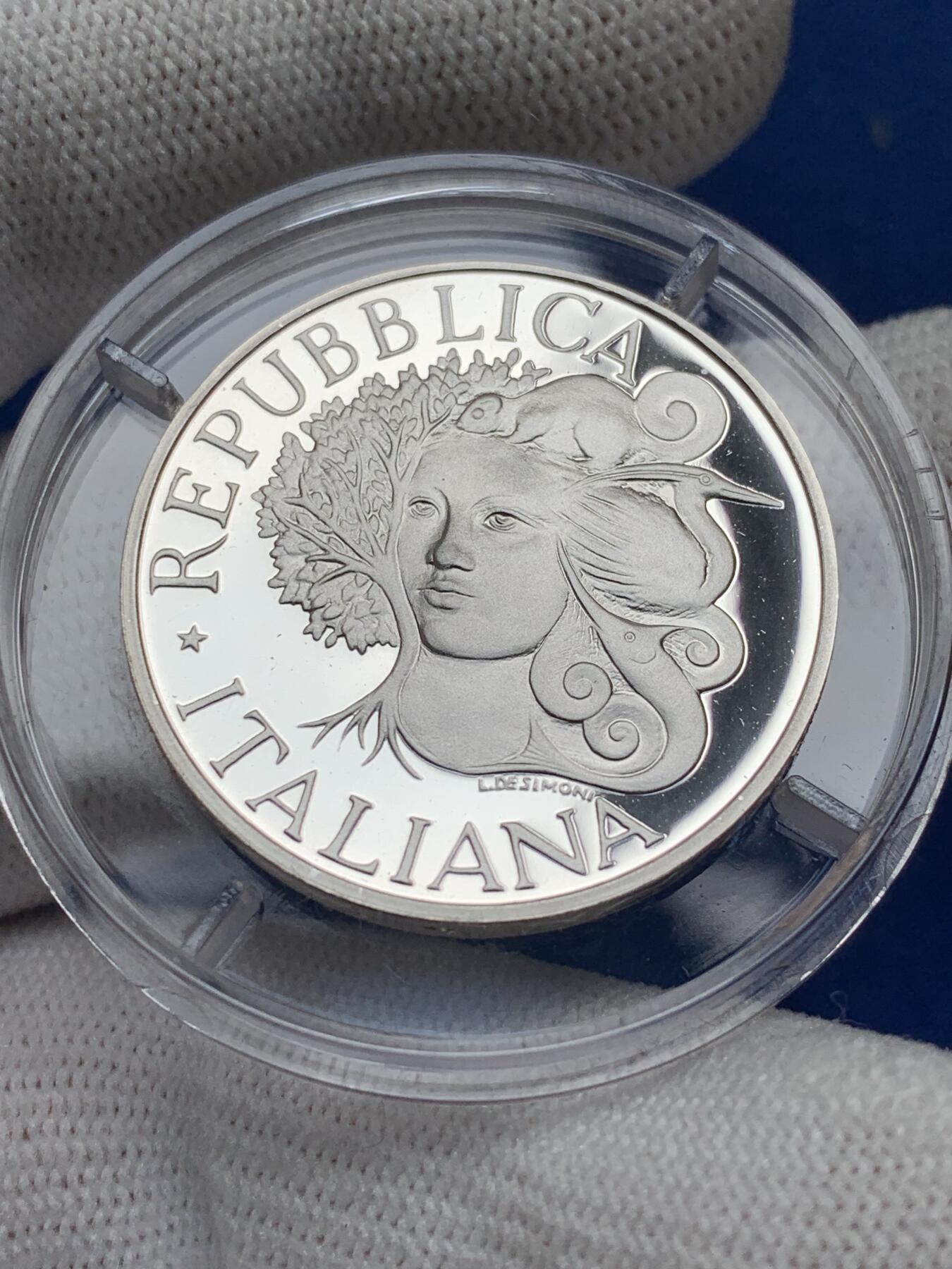 《竞宝斋》第277场- 周日，周一 2场连拍 （全场包邮） 5枚一组 意大利花神与动物精制银币 1000里拉1枚+500里拉3枚+200里拉1枚 4盒4证 835银