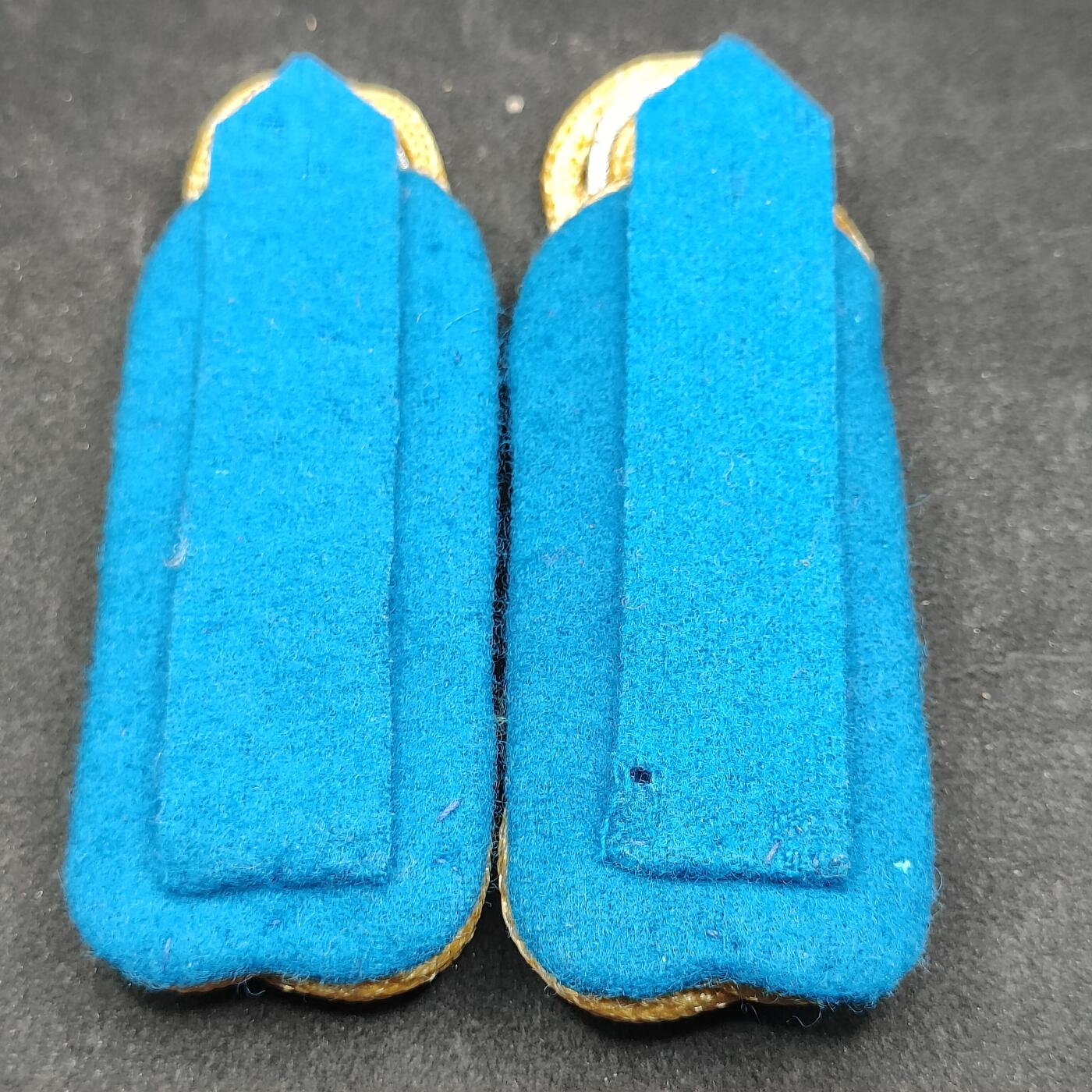 全场0元起拍 第164期 咸鱼国勋章拍卖专场 6月12日（周三）下午6：00开始 东德空军中将肩章