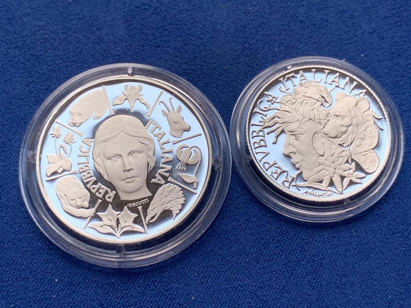 《竞宝斋》第277场- 周日，周一 2场连拍 （全场包邮） 5枚一组 意大利花神与动物精制银币 1000里拉1枚+500里拉3枚+200里拉1枚 4盒4证 835银