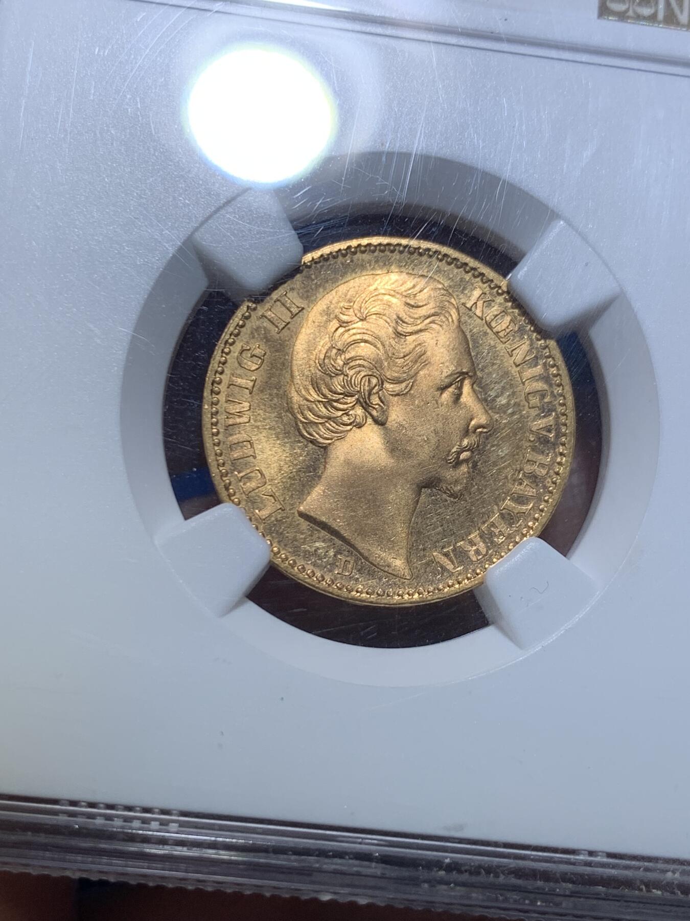 《竞宝斋》第277场- 周日，周一 2场连拍 （全场包邮） 亚军分  NGC MS65 德国 1872 巴伐利亚路德维希二世短翅20马克金币 发行量比1873少了将近一半  流通短翅金马克 中难点