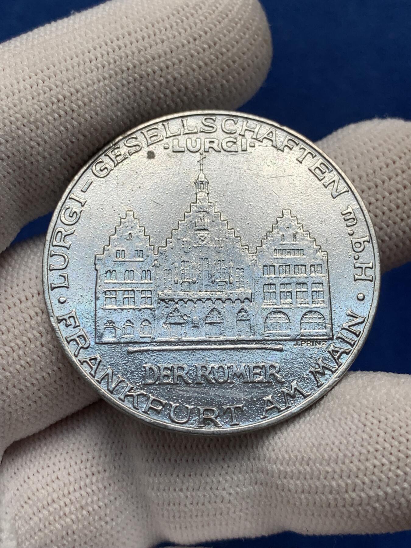 《竞宝斋》第277场- 周日，周一 2场连拍 （全场包邮） 德国 1943 法兰克福 广告代币 17.6克 40.3mm 二战中保留下来不容易 罗马广场的法兰克福背景和王子会议一样 细节见图