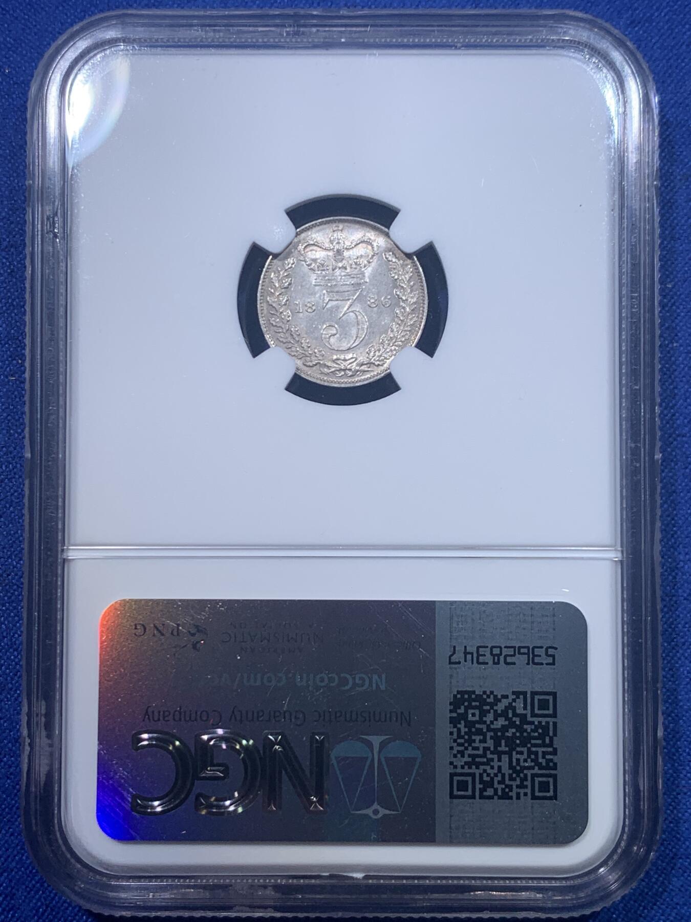 《竞宝斋》第277场- 周日，周一 2场连拍 （全场包邮） NGC MS62 英国1886年维多利亚女王3便士银币 小维头像最后的两年 物美价廉的选择