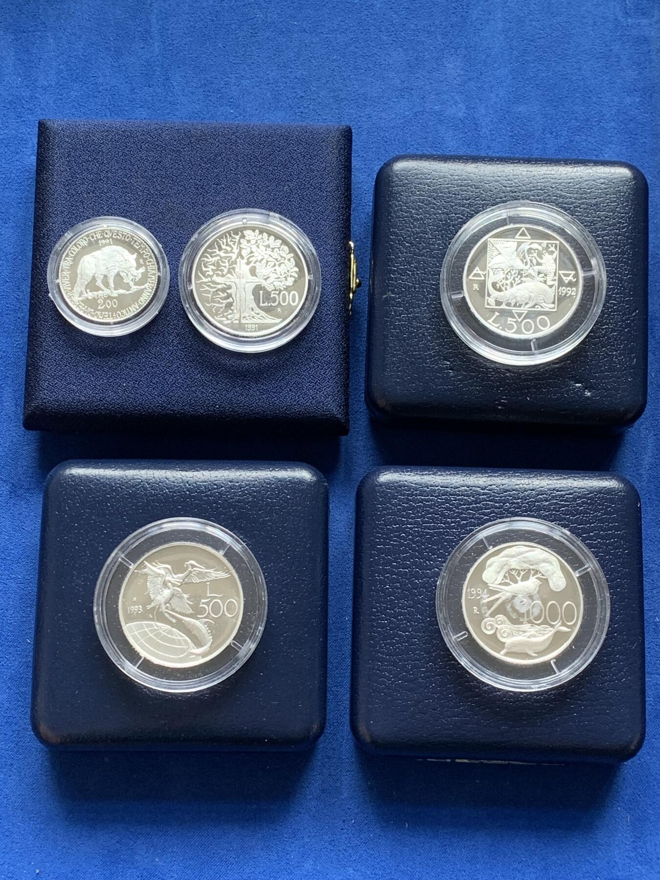 《竞宝斋》第277场- 周日，周一 2场连拍 （全场包邮） 5枚一组 意大利花神与动物精制银币 1000里拉1枚+500里拉3枚+200里拉1枚 4盒4证 835银