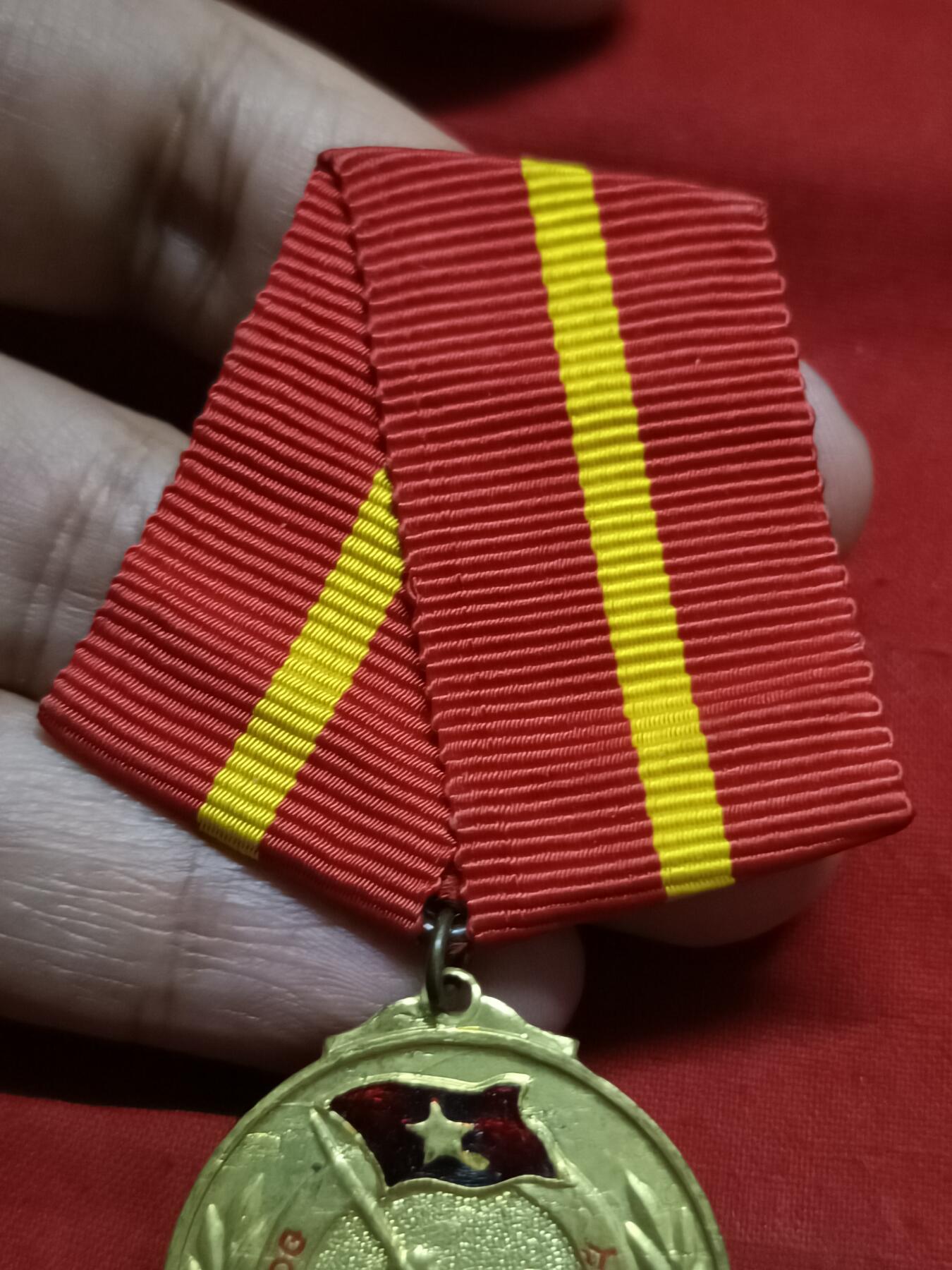 🇨🇳红色纪念～徽章专拍 五六十年代中越友谊纪念章