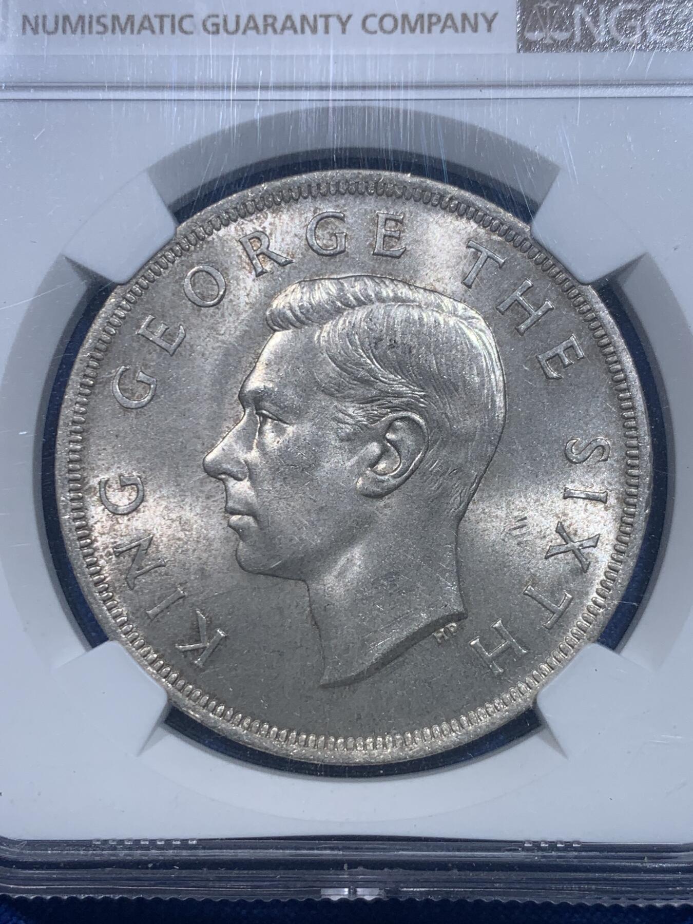 《竞宝斋》第277场- 周日，周一 2场连拍 （全场包邮） NGC MS64 新西兰 1949年 银蕨叶纪念银币 盒子有损 细节见图