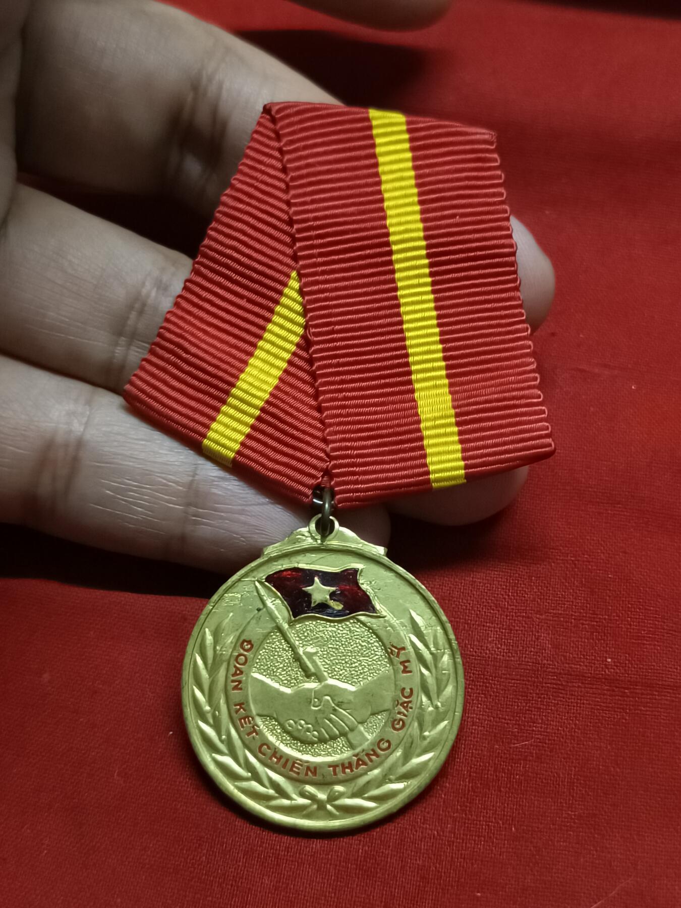 🇨🇳红色纪念～徽章专拍 五六十年代中越友谊纪念章