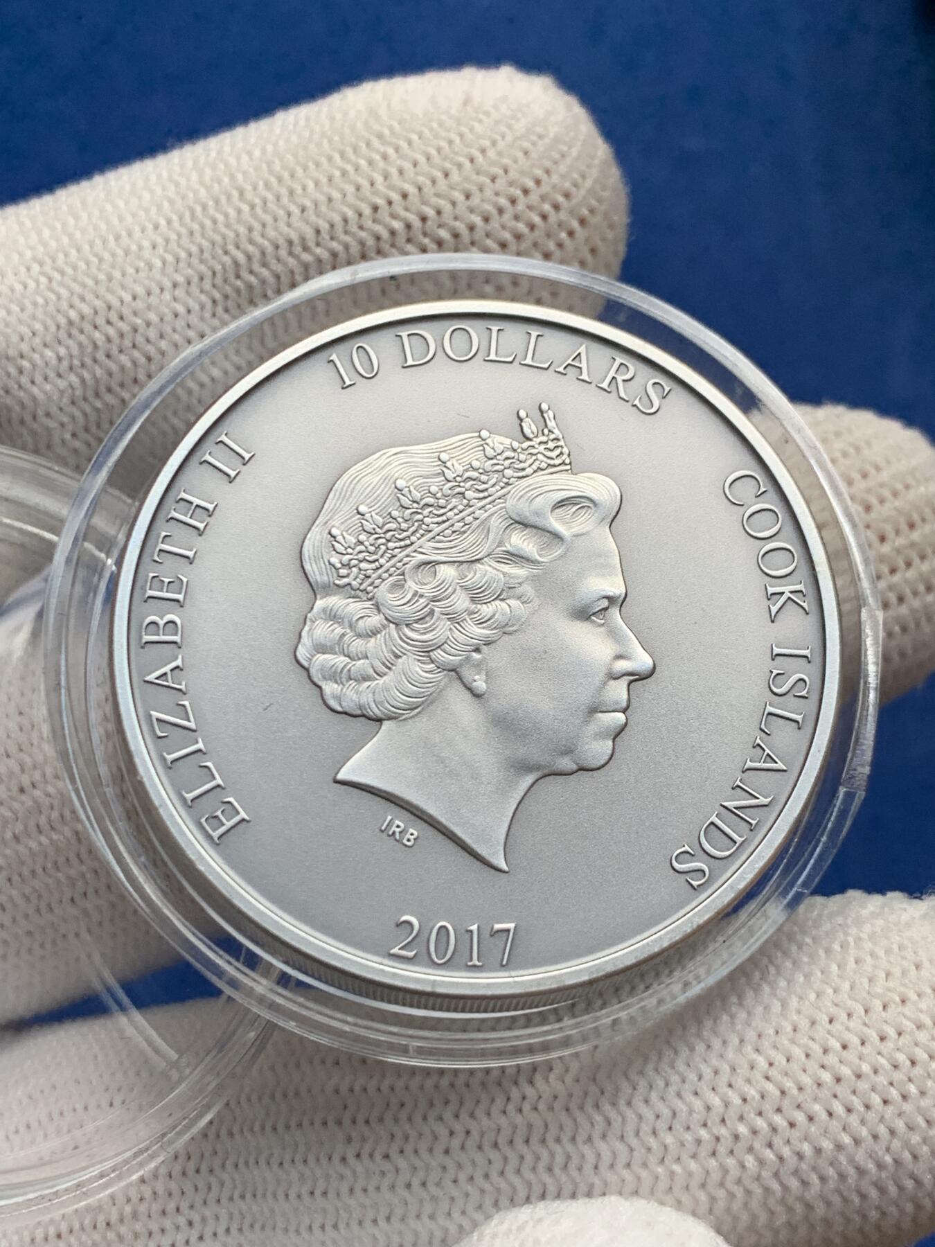 《竞宝斋》第277场- 周日，周一 2场连拍 （全场包邮） 库克2017年北欧神话系列雷神之锤仿古银币 黑化高浮雕工艺 限量999枚 盒证齐全 精制币 2盎司 999银 38.61mm 62.2克