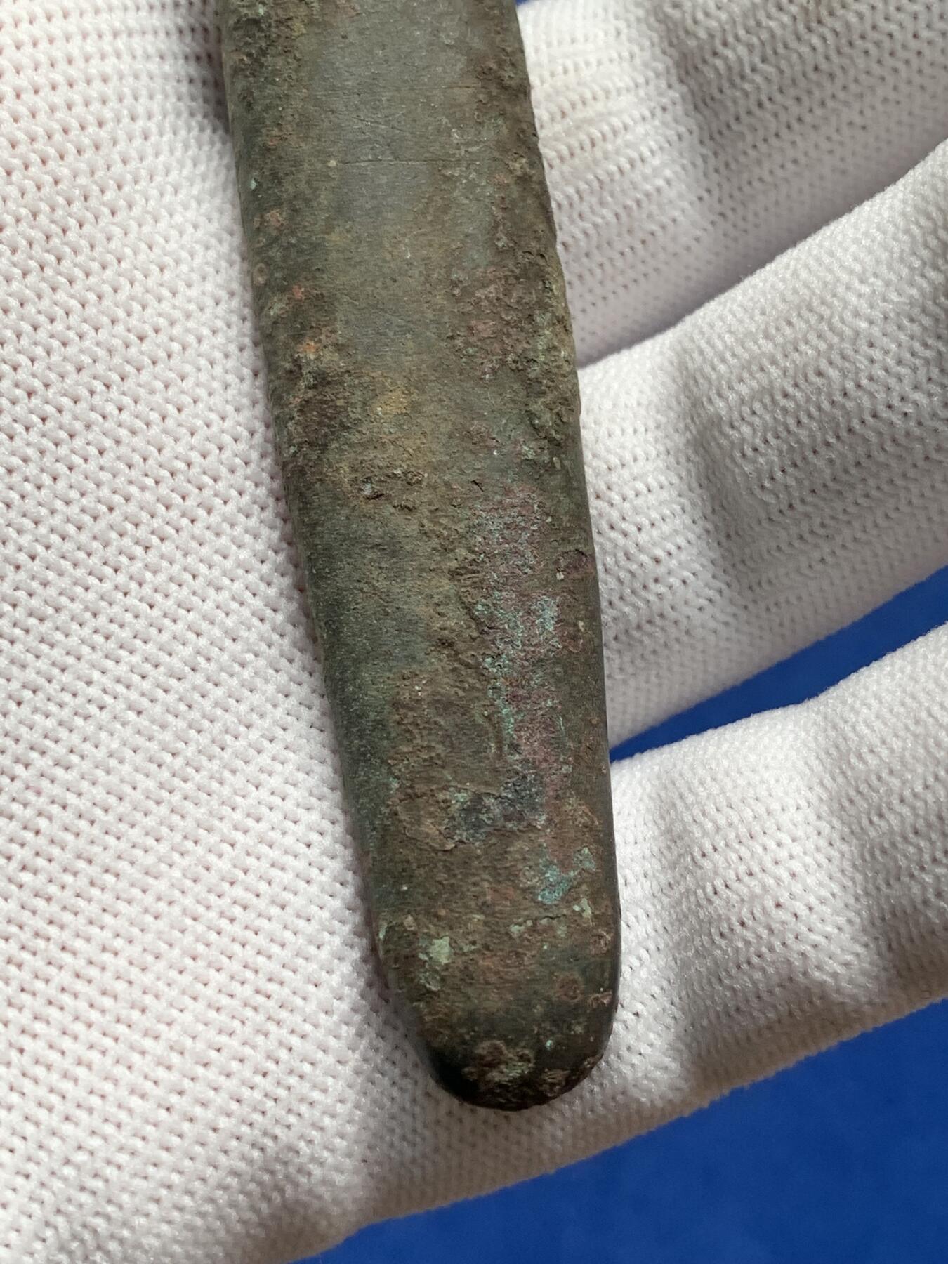 《竞宝斋》第277场- 周日，周一 2场连拍 （全场包邮） 泰国 暹罗国 素可泰王朝 大型虎舌铜条 元末明初 400年历史 重量69克