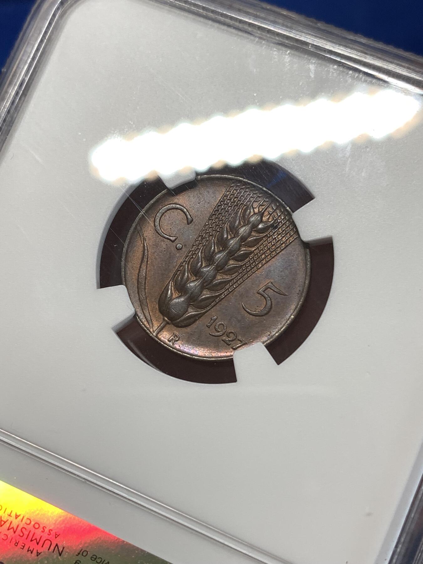 《竞宝斋》第277场- 周日，周一 2场连拍 （全场包邮） NGC MS63BN 1927R 意大利5分 好品小铜币 同时也是个背逆趣味币 细节犀利 特别是小麦一面 麦穗颗颗鲜明 少见