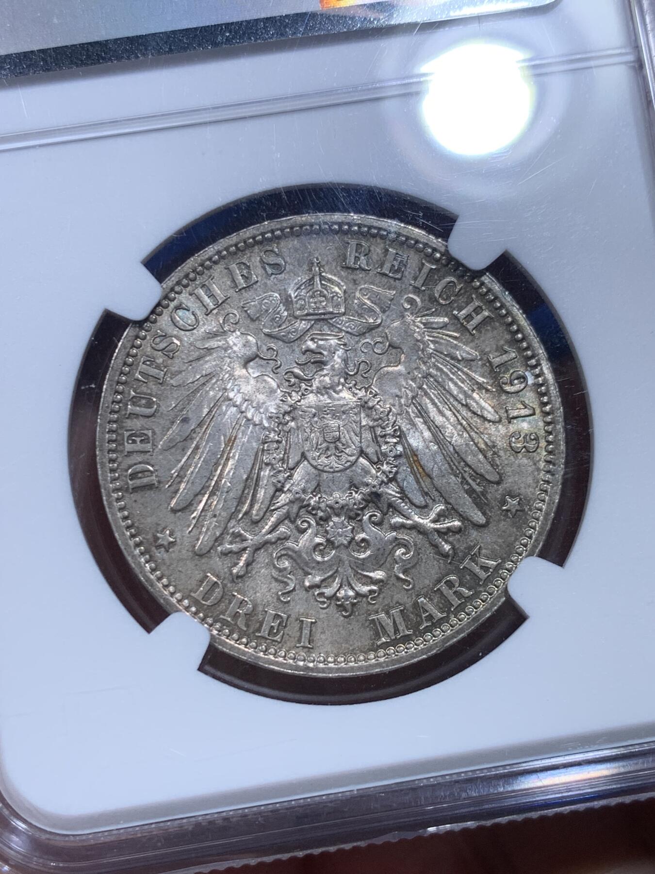 《竞宝斋》第277场- 周日，周一 2场连拍 （全场包邮） NGC UNCD 德国萨克森1913年莱比锡纪念碑3马克银币 孔雀蓝绿彩