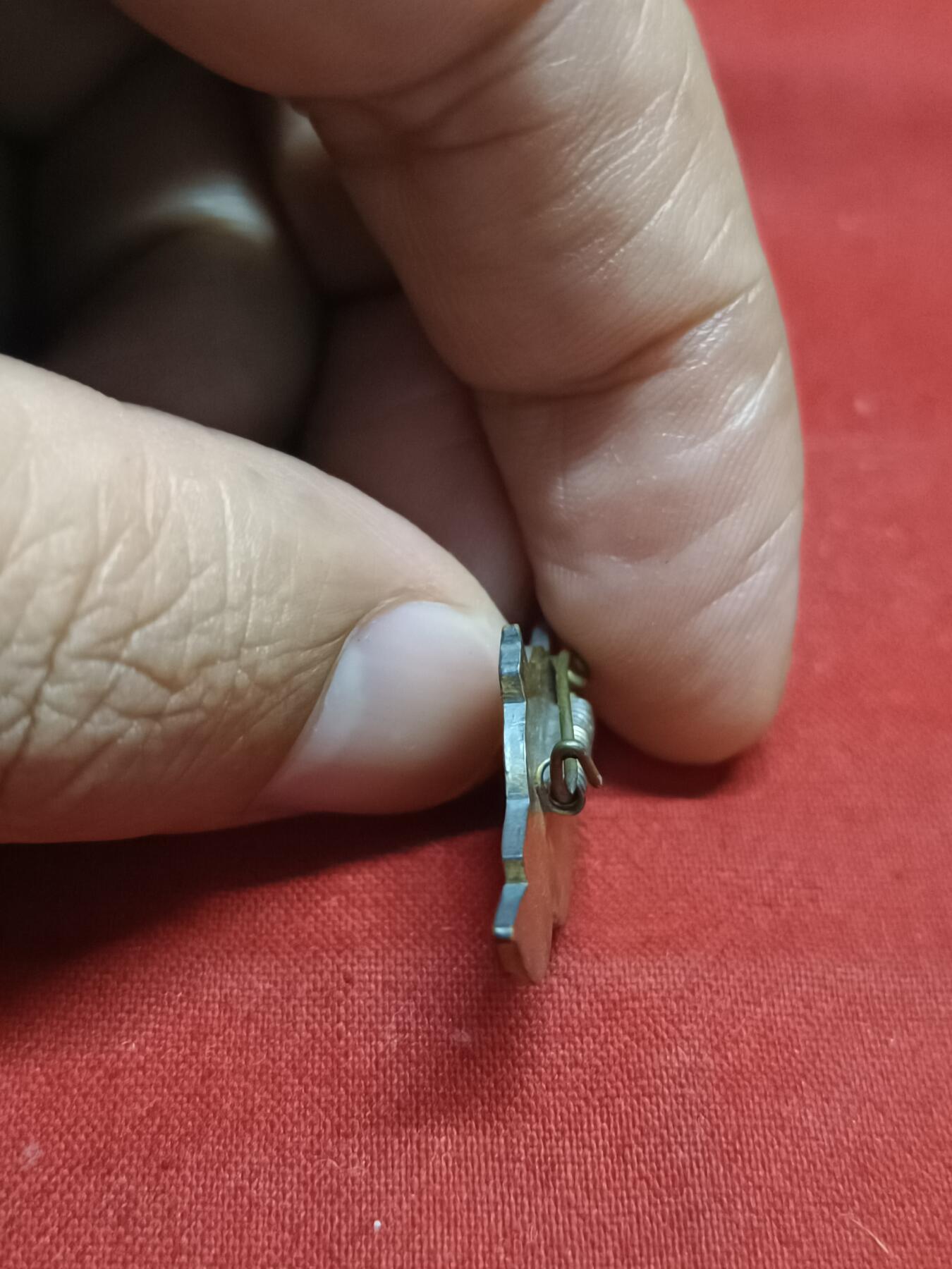 🇨🇳红色纪念～徽章专拍 解放初期五十年代纪念馆，铜鎏金珐琅