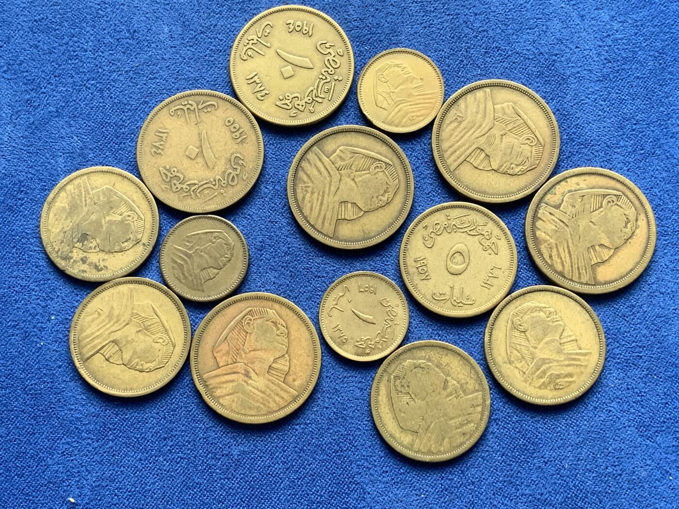 《竞宝斋》第277场- 周日，周一 2场连拍 （全场包邮） 14枚一组 埃及狮身人面像铜币 年份版别多样 细节见图