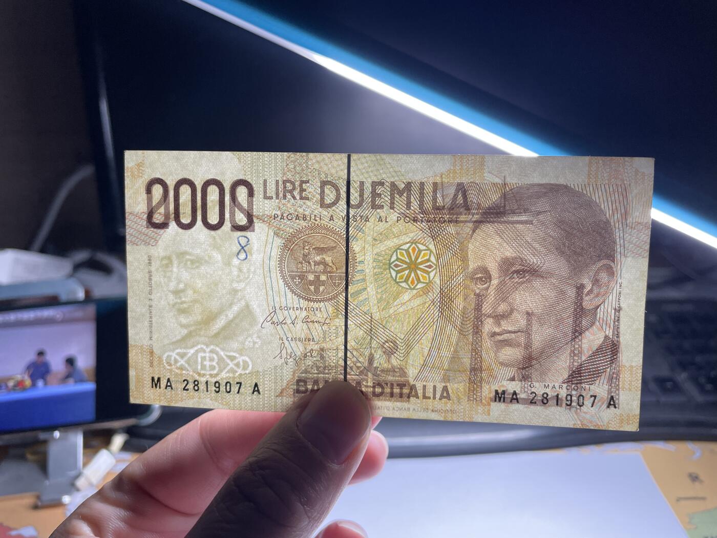 2024年集古藏今外币拍卖第八期-第10场—（总第80拍）-纸币专场，本场拍完结算发货，本期寄存的2-3天内完成发货，再进行下一期拍卖。 1990年意大利2000元