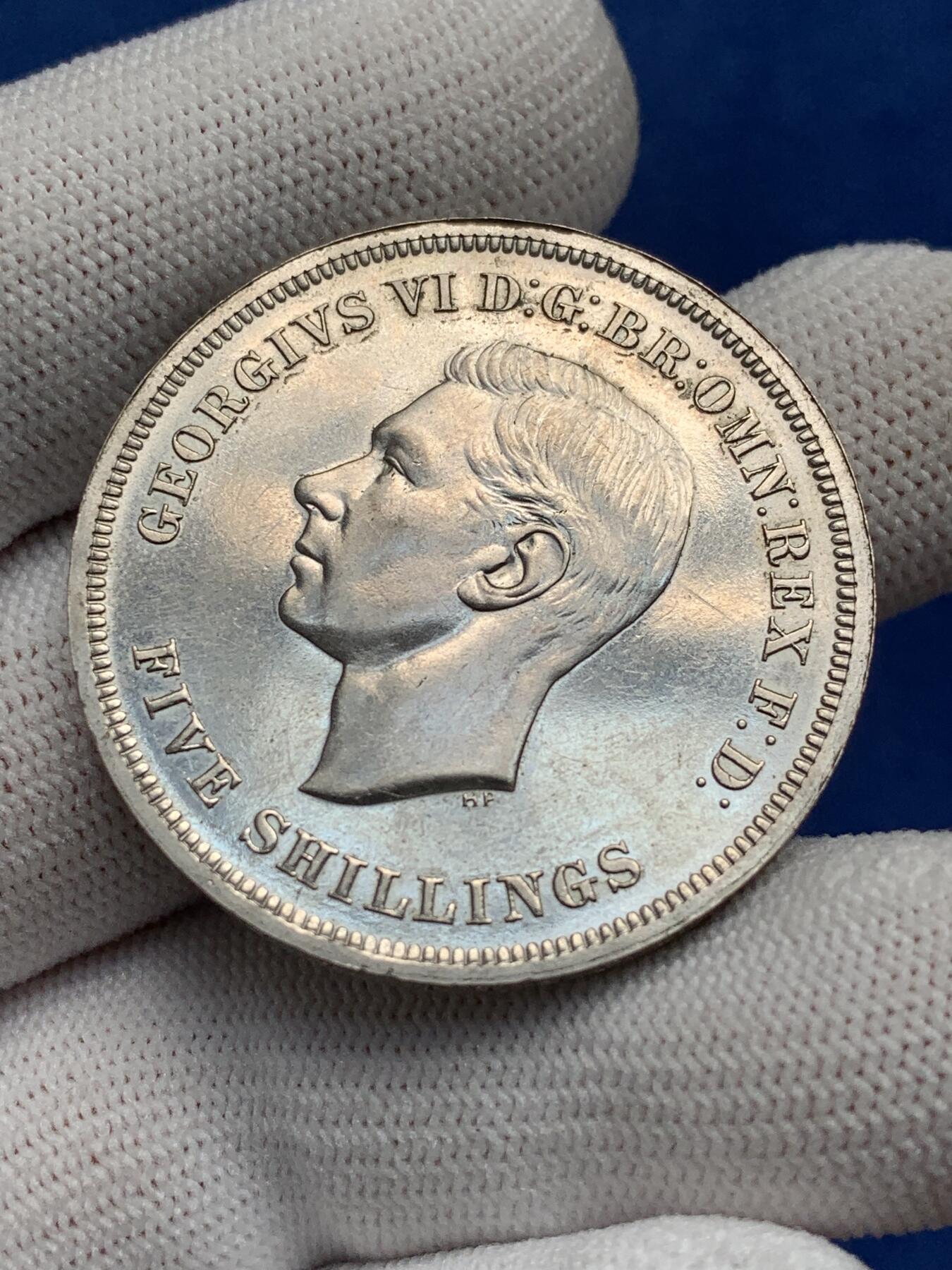 《竞宝斋》第277场- 周日，周一 2场连拍 （全场包邮） 英国 最后的 镍马剑 1951 红盒带证书 细节见图