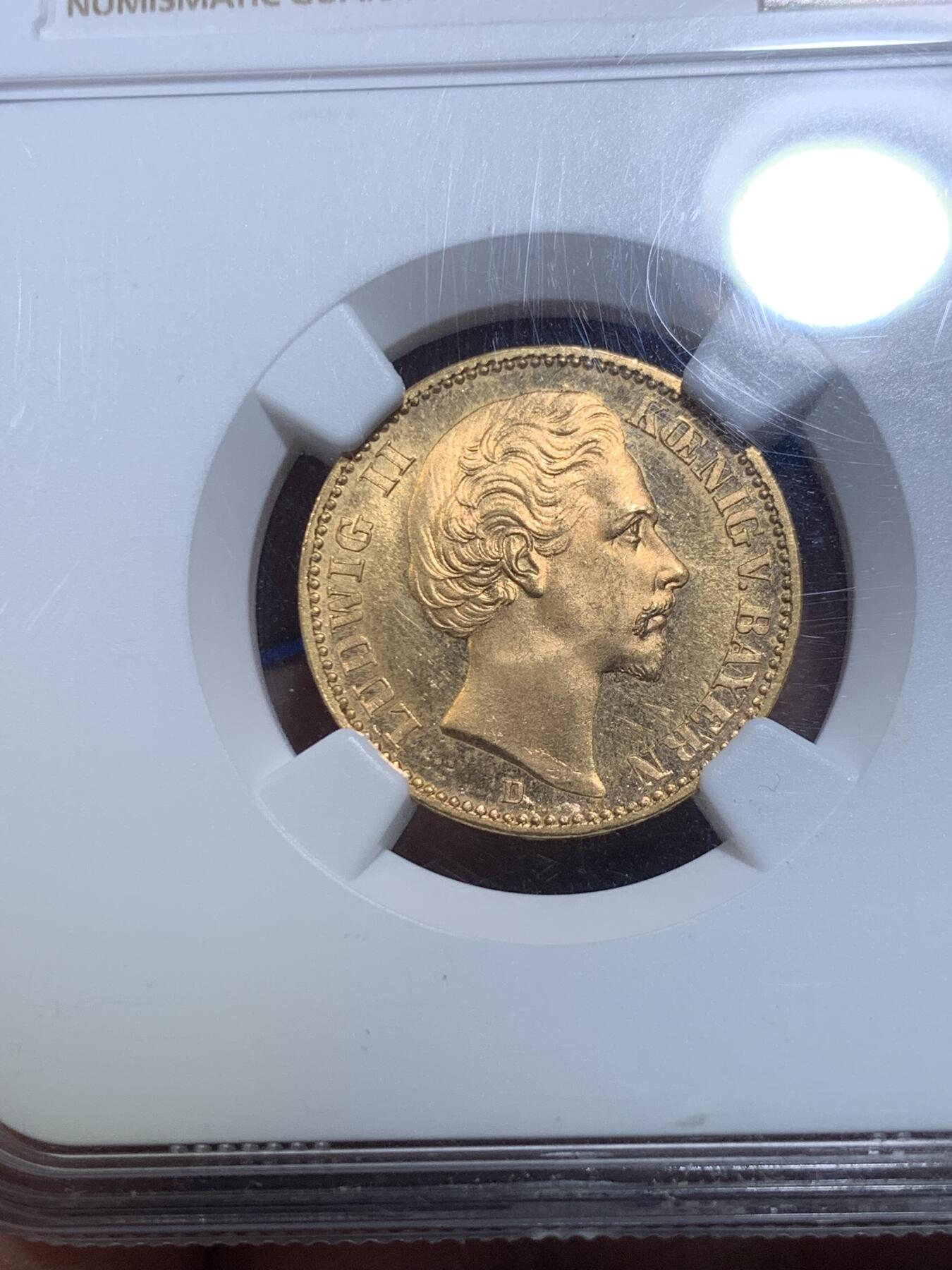 《竞宝斋》第277场- 周日，周一 2场连拍 （全场包邮） 亚军分  NGC MS65 德国 1872 巴伐利亚路德维希二世短翅20马克金币 发行量比1873少了将近一半  流通短翅金马克 中难点