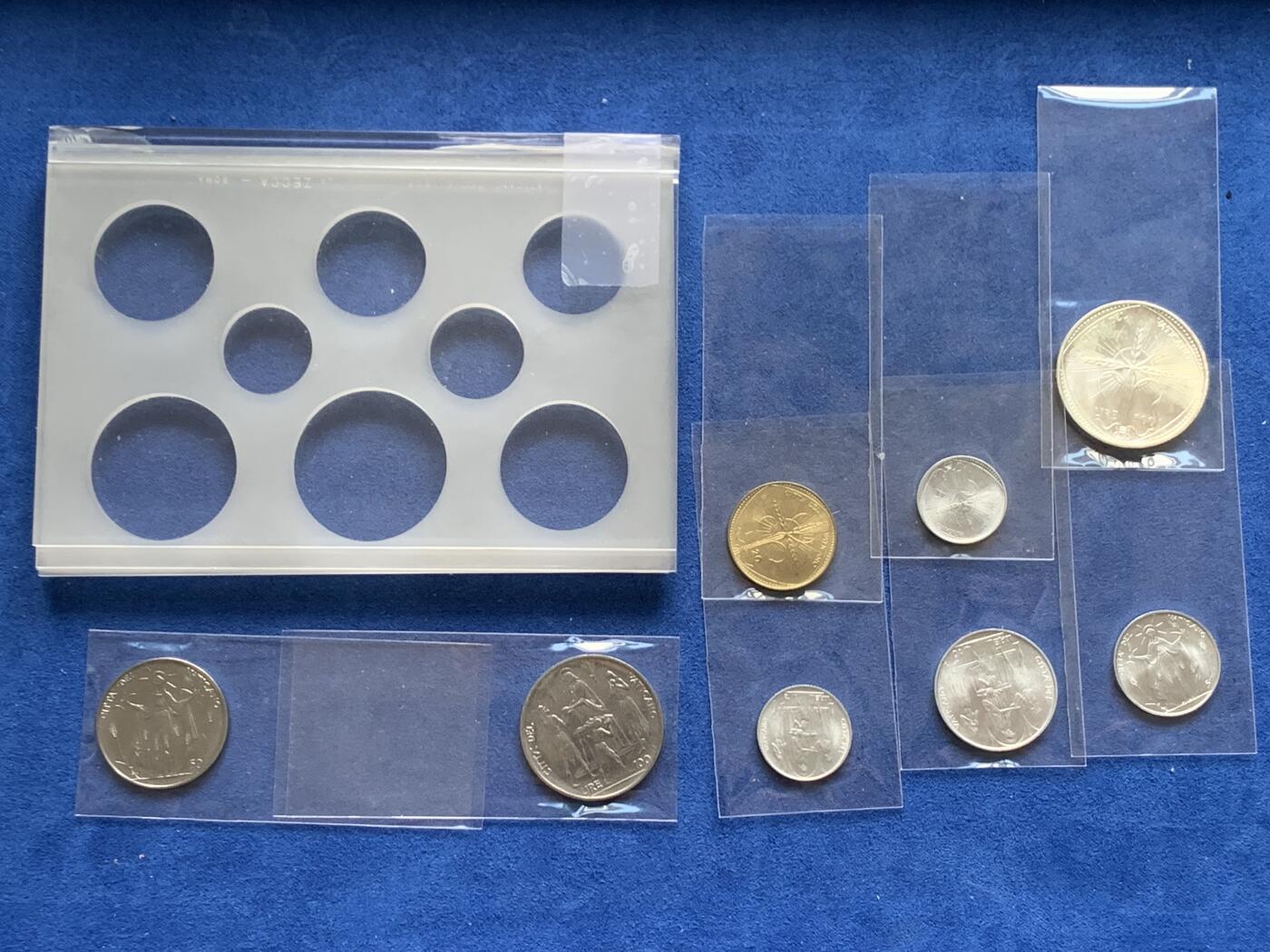 《竞宝斋》第277场- 周日，周一 2场连拍 （全场包邮） NGC PF65-67UC 梵蒂冈1968PROVA精制银样币 罗马造币厂，克书记载103套，实际难得一见。（2023年8月HA成交一套近似的1959年8枚套PROVA样币，成交价1920美金）。此套8枚全部评为深度镜面UC级，且全套冠军分，极品带原盒（有损）。附赠该样币对应的同年份BU级流通套（主币为银币），市场价值160元，相对少见。