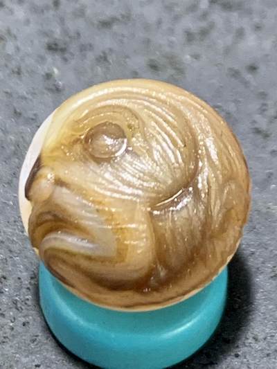 精美高玉化亚光海洋玉髓手工俏色巧雕灵猴圆珠一个！ - 精美高玉化亚光海洋玉髓手工俏色巧雕灵猴圆珠一个！