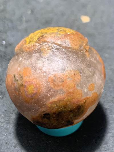 精美冰飘亚光战国红玛瑙手工俏色巧雕鱼钱币随形圆珠一个， 精美冰飘亚光战国红玛瑙手工俏色巧雕鱼钱币随形圆珠一个，