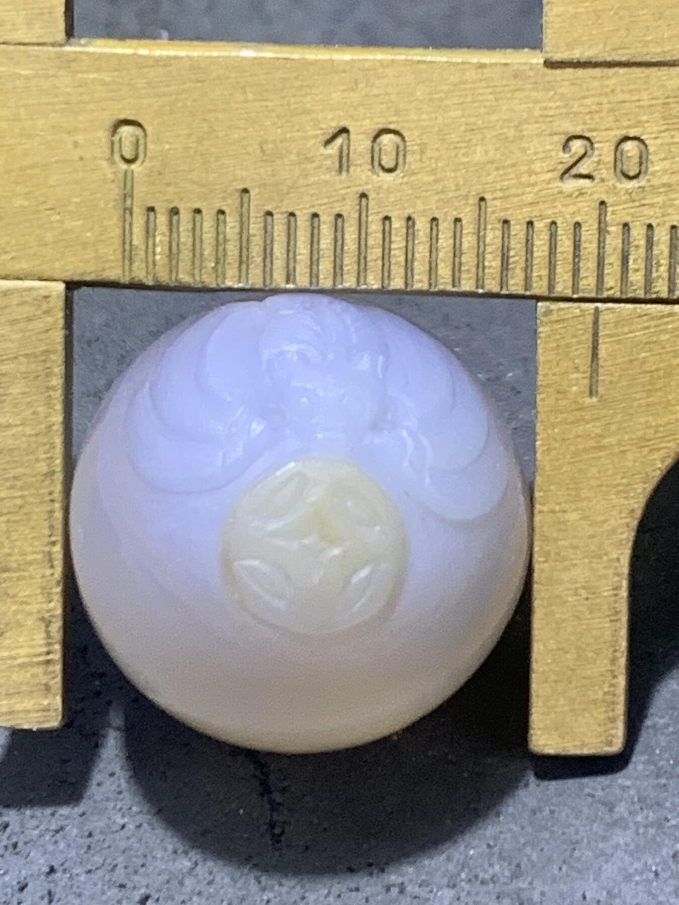 精美高玉化亚光海洋玉髓手工俏色巧雕蝙蝠钱币随形2.0随形圆珠一个