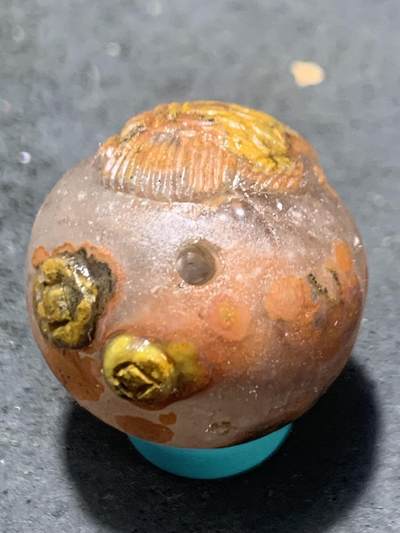 精美冰飘亚光战国红玛瑙手工俏色巧雕鱼钱币随形圆珠一个， 精美冰飘亚光战国红玛瑙手工俏色巧雕鱼钱币随形圆珠一个，