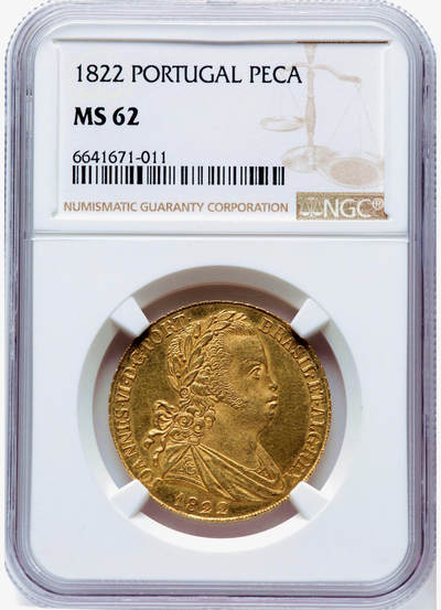 【Blue Auction】✨世界纸币精拍第490期【精】 - 【葡萄牙帝国最后的荣光 同年巴西独立】葡萄牙 1822年6400瑞斯大金币 国王若昂六世 NGC MS62高分 人像及背面徽章细节均完整 发丝缕缕清晰 金光璀璨 若昂六世是第一位踏上美洲殖民地的欧洲君主 其子佩德罗一世在该枚金币铸造同年1822年领导巴西独立 被誉为“巴西国父”重要历史纪年 重14.34克 当时铸造量不到3万枚 比起几百万几千万铸造量的银币量很小了