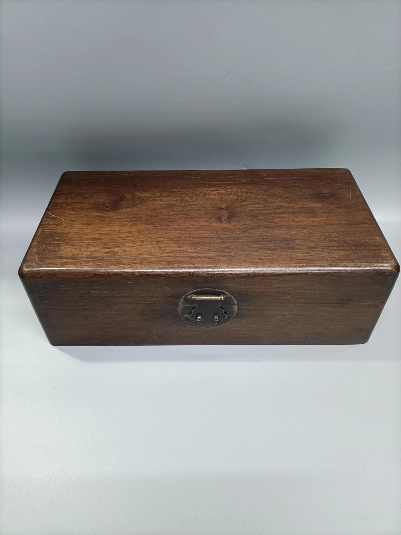 旧藏民国晚清海南黄花梨木盒