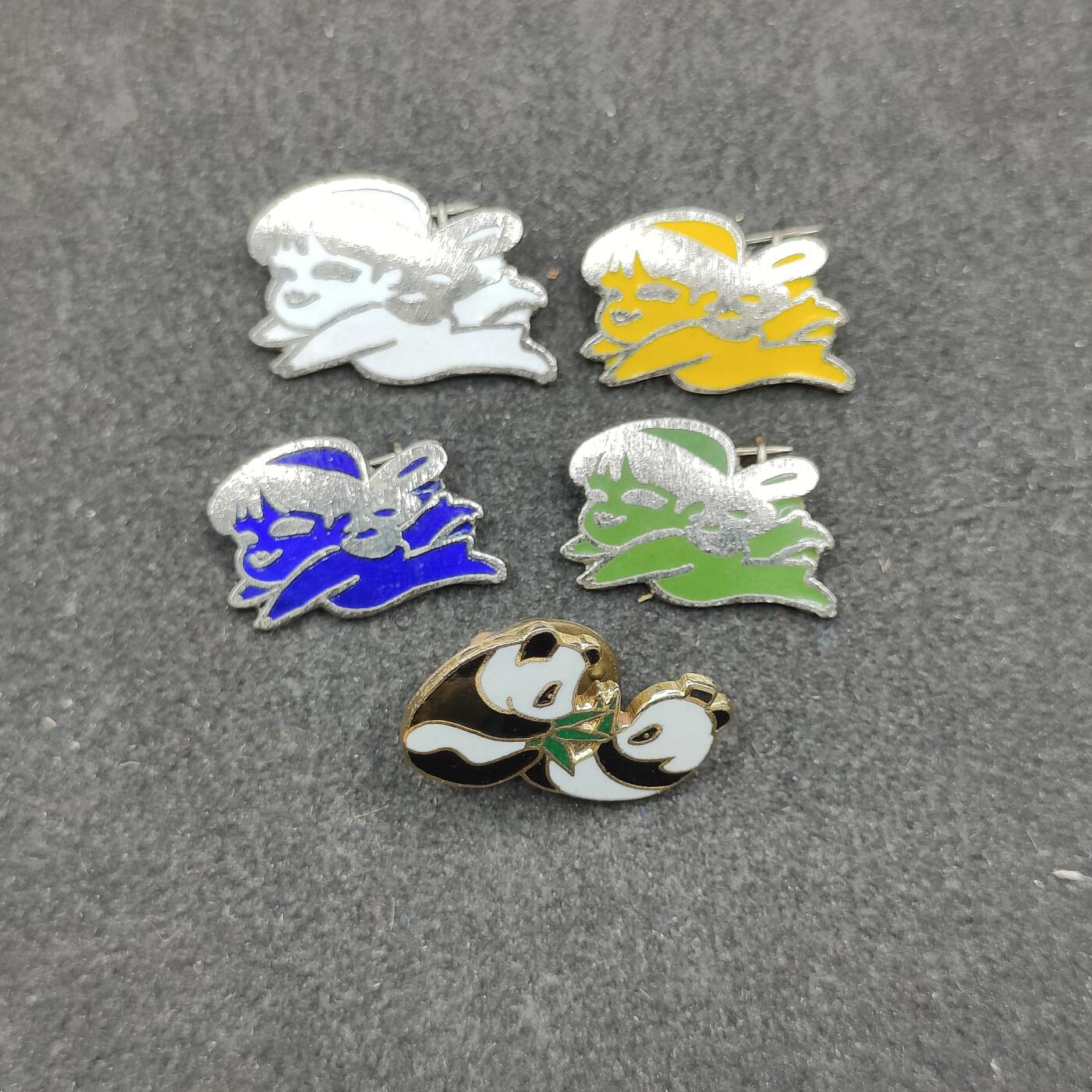 全场0元起拍 第165期 咸鱼国勋章拍卖专场 6月16日（周日）下午6：00开始 日本徽章一组五个