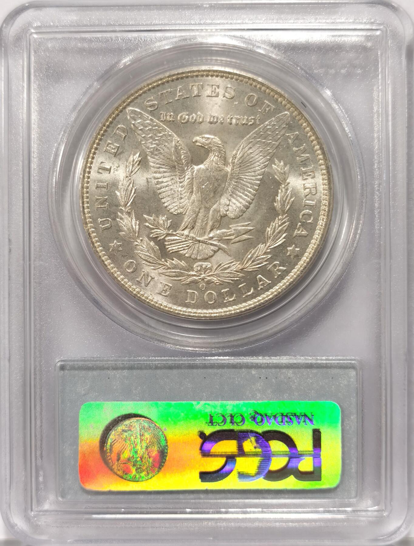 【麦稀奇世界钱币展】博洋堂“流萤染夏”六月精品专场暨第081期（全场包邮） 1904年美国摩根银币O版PCGS-MS64，原汁原味老包浆，包浆醇厚润泽，币面清爽干净又漂亮，打制精美，PC经典小白盒老盒严评无官网图，市场上比较稀少年份的摩根银币