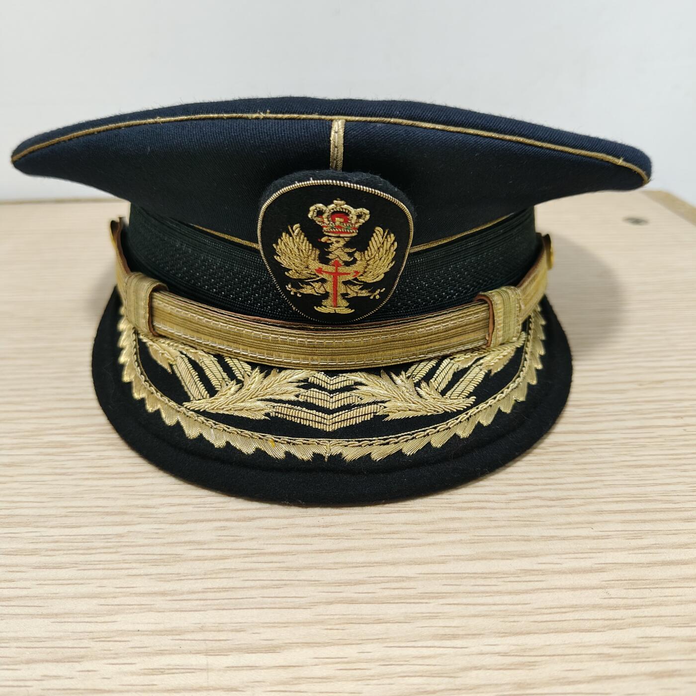 全场0元起拍 第165期 咸鱼国勋章拍卖专场 6月16日（周日）下午6：00开始 西班牙陆军将官大礼服大檐帽 57CM