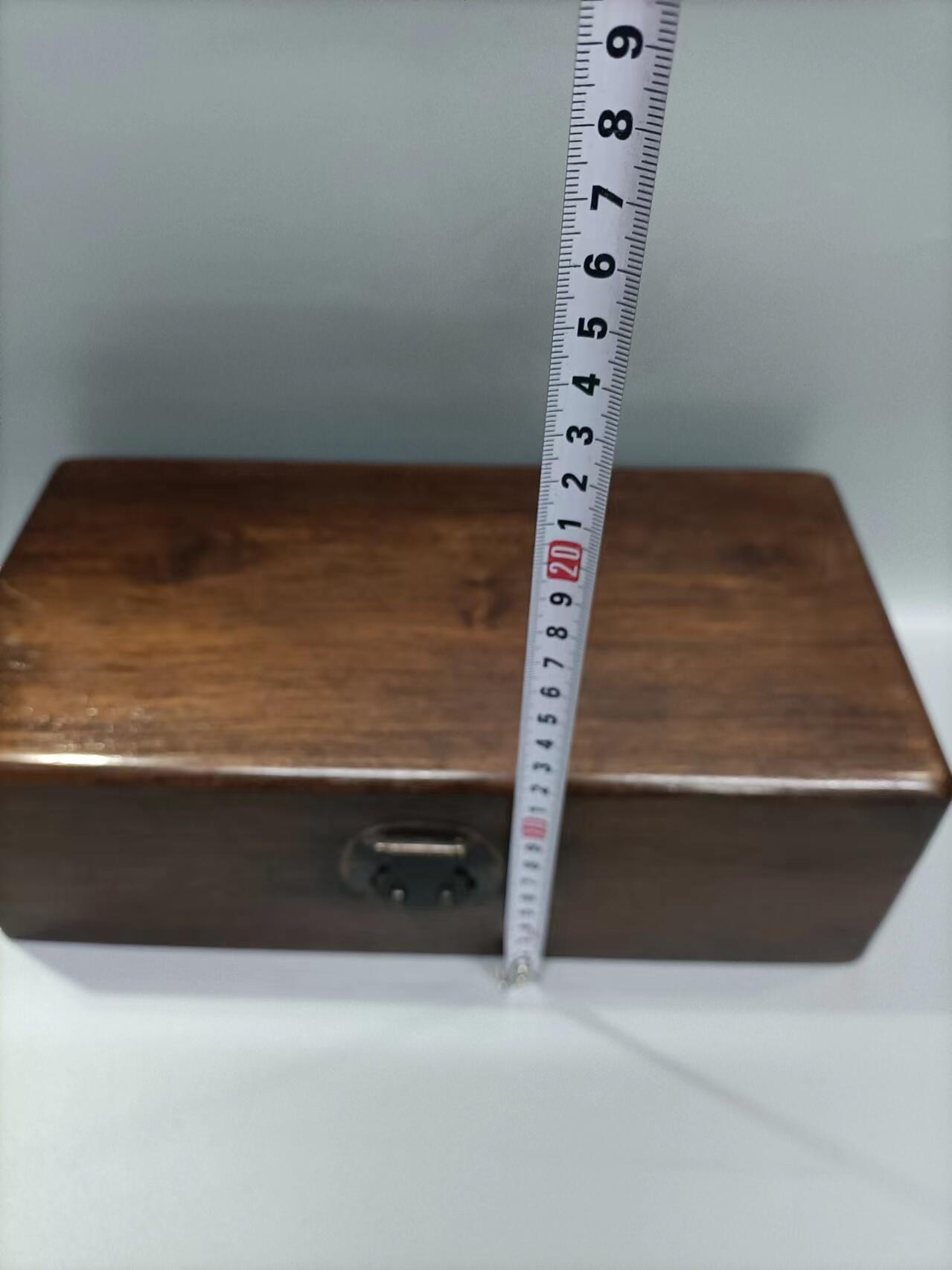 旧藏民国晚清海南黄花梨木盒