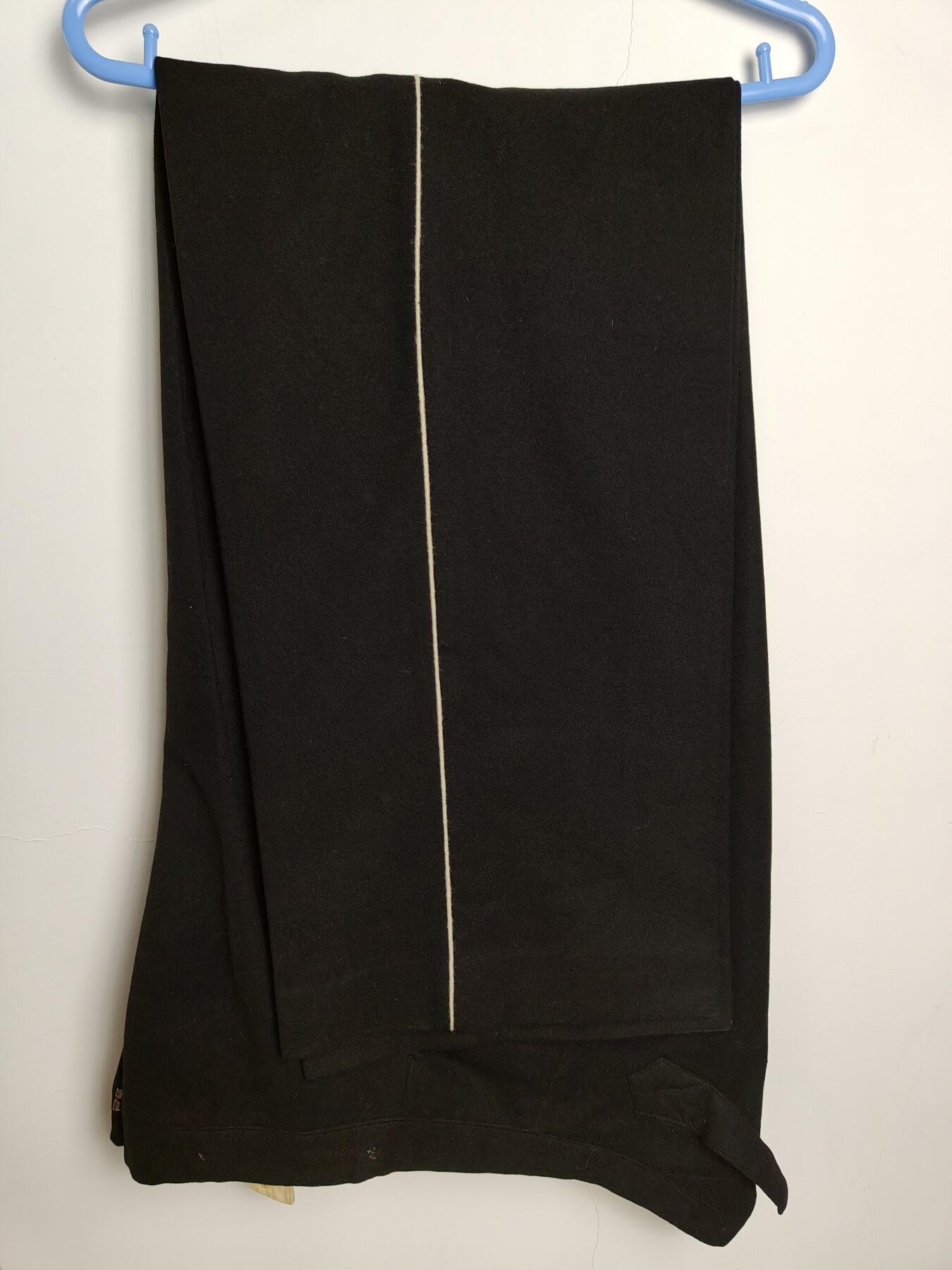 全场0元起拍 第165期 咸鱼国勋章拍卖专场 6月16日（周日）下午6：00开始 西班牙陆军将官大礼服一套 四个星芒伴线  领围46 肩宽46 胸围112 衣长77 袖长62 腰围88 裤长110肩章为日本代用，随在本拍品内