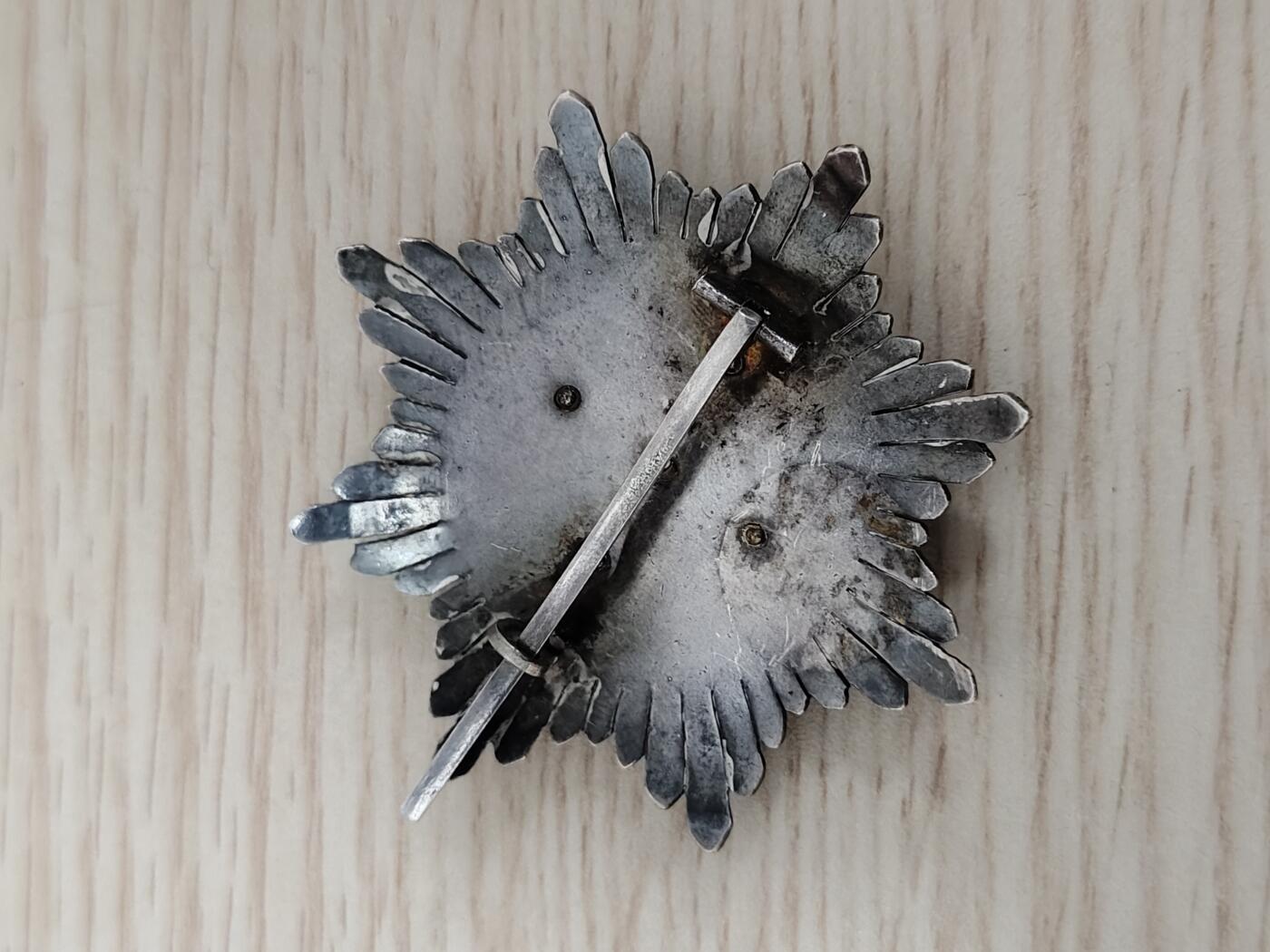 全场0元起拍 第165期 咸鱼国勋章拍卖专场 6月16日（周日）下午6：00开始 佛朗哥时期 银制珐琅 西班牙内战十字勋章