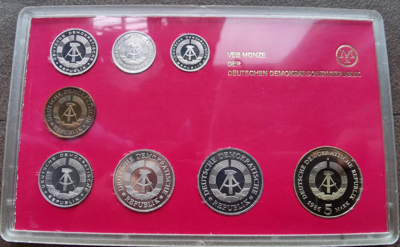 东德1986年精制套币 Proof set