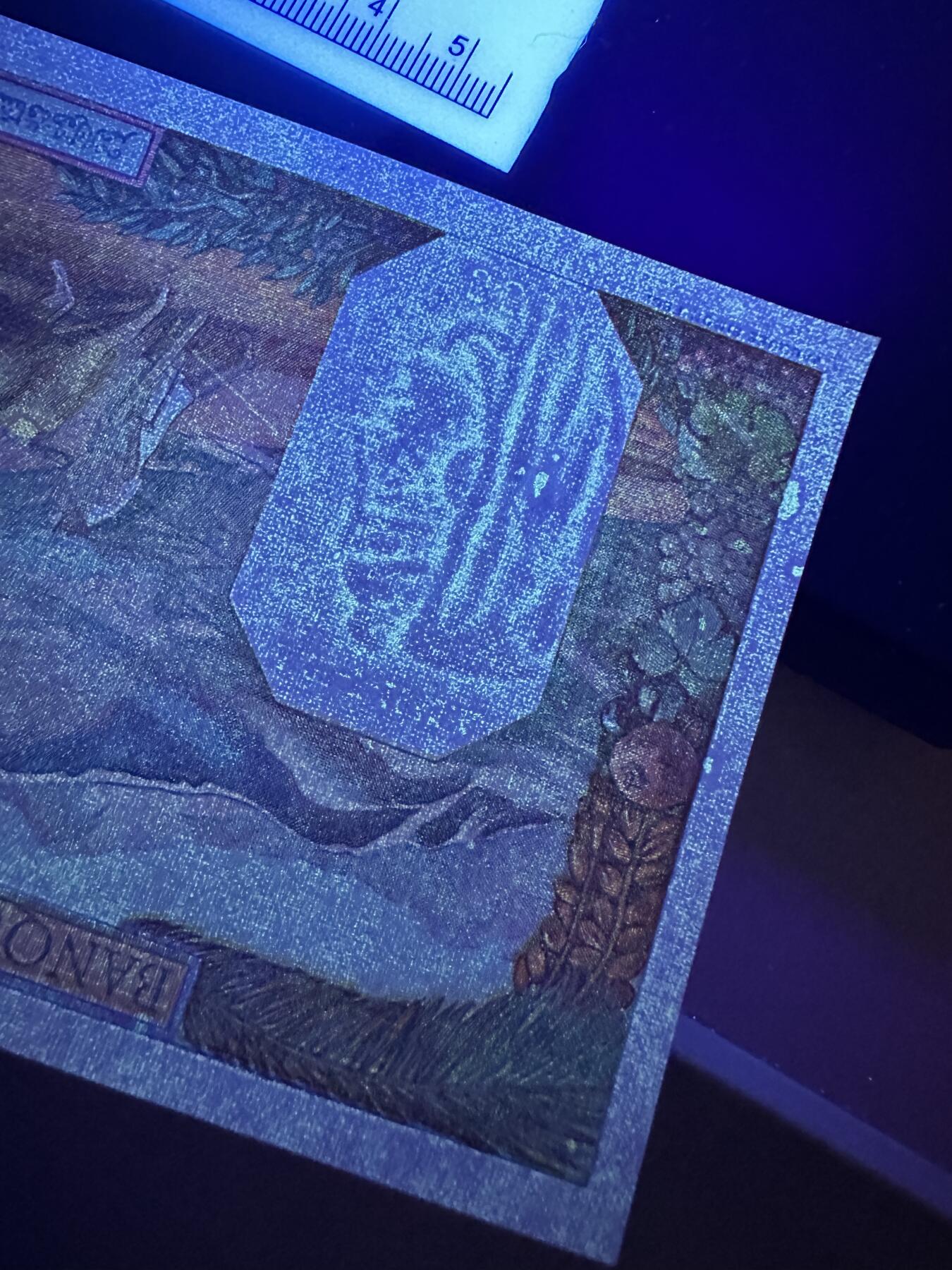 《外钞收藏家》第三百七十九期（连拍第一场） 1922年法属阿尔及利亚100法郎 全新UNC