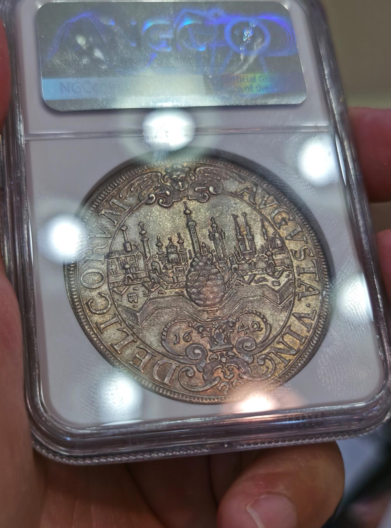 【麦稀奇世界钱币展】博洋堂“流萤染夏”六月精品专场暨第081期（全场包邮） NGC MS63 神罗德国奥格斯堡1642年景观泰勒 大热门景观老泰勒 高分很少