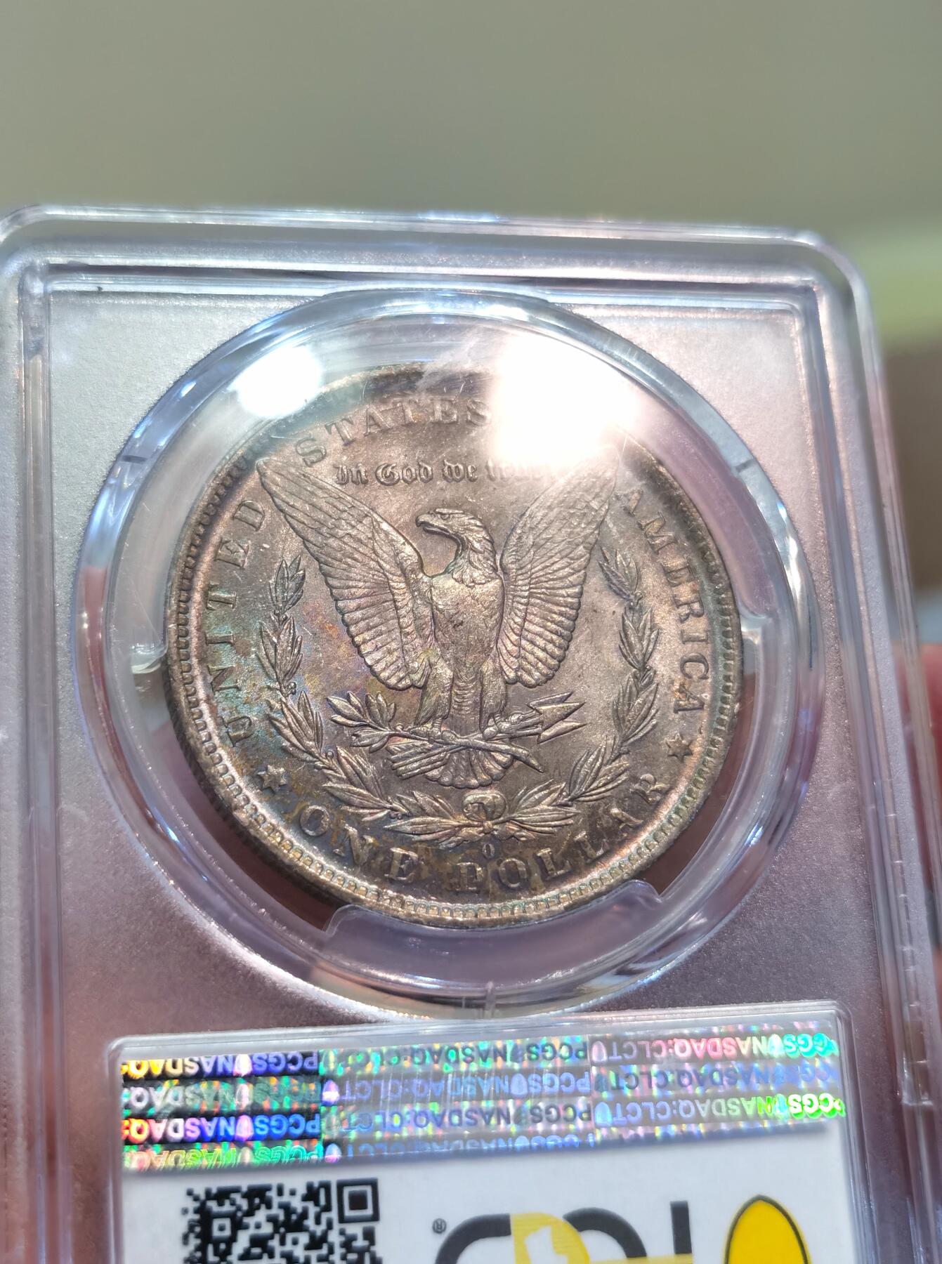 【麦稀奇世界钱币展】博洋堂“流萤染夏”六月精品专场暨第081期（全场包邮） PCGS MS63 1883年美国摩根银币O版 黑五彩，包浆入骨