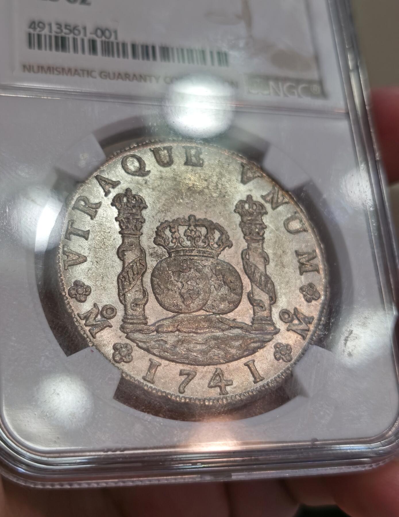 【麦稀奇世界钱币展】博洋堂“流萤染夏”六月精品专场暨第081期（全场包邮） NGC MS62 1741地球双柱，早期墨西哥地球双柱顶级藏品，作为世界贸易银币经典品种，近年伴随墨西哥经济发展大幅上涨，此枚原色银光，细节完美，可作为地球双柱代表性藏品