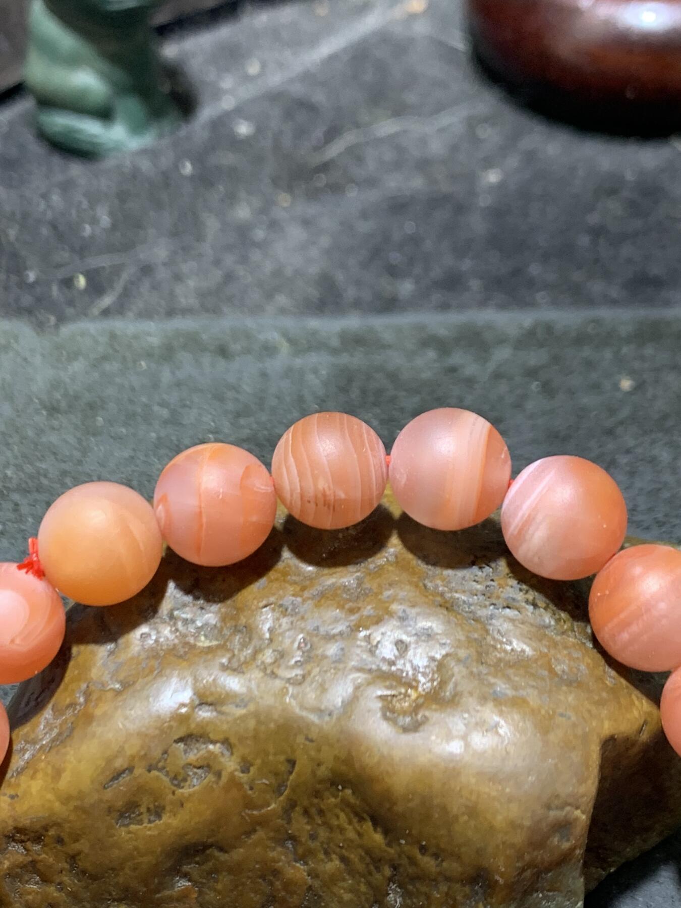 精美保山南红亚光单圈手串一条，